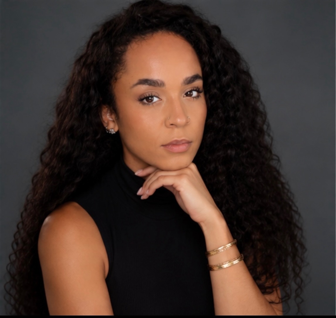 Meet Jazmene 🤍
We’re so excited to officially welcome Jazmene, the talent behind Jazelle Rose, to Kismet!
Jazmene brings such a beautiful range of work to our space—from lived-in color and dimensional brunettes to blondes, rich coppers, cuts, blowouts and smoothing treatments. ✨
Even better, she’s currently welcoming new clients, and we would love to help get the word out!
If your hair has been needing a little love or you’ve been looking for a new stylist, take a peek through some of her work and go give her a follow at @jaz_didit . You can find her right here at Kismet. 🤍
Welcome to Kismet, Jazmene! We’re so happy to have you here. 🫶🏼