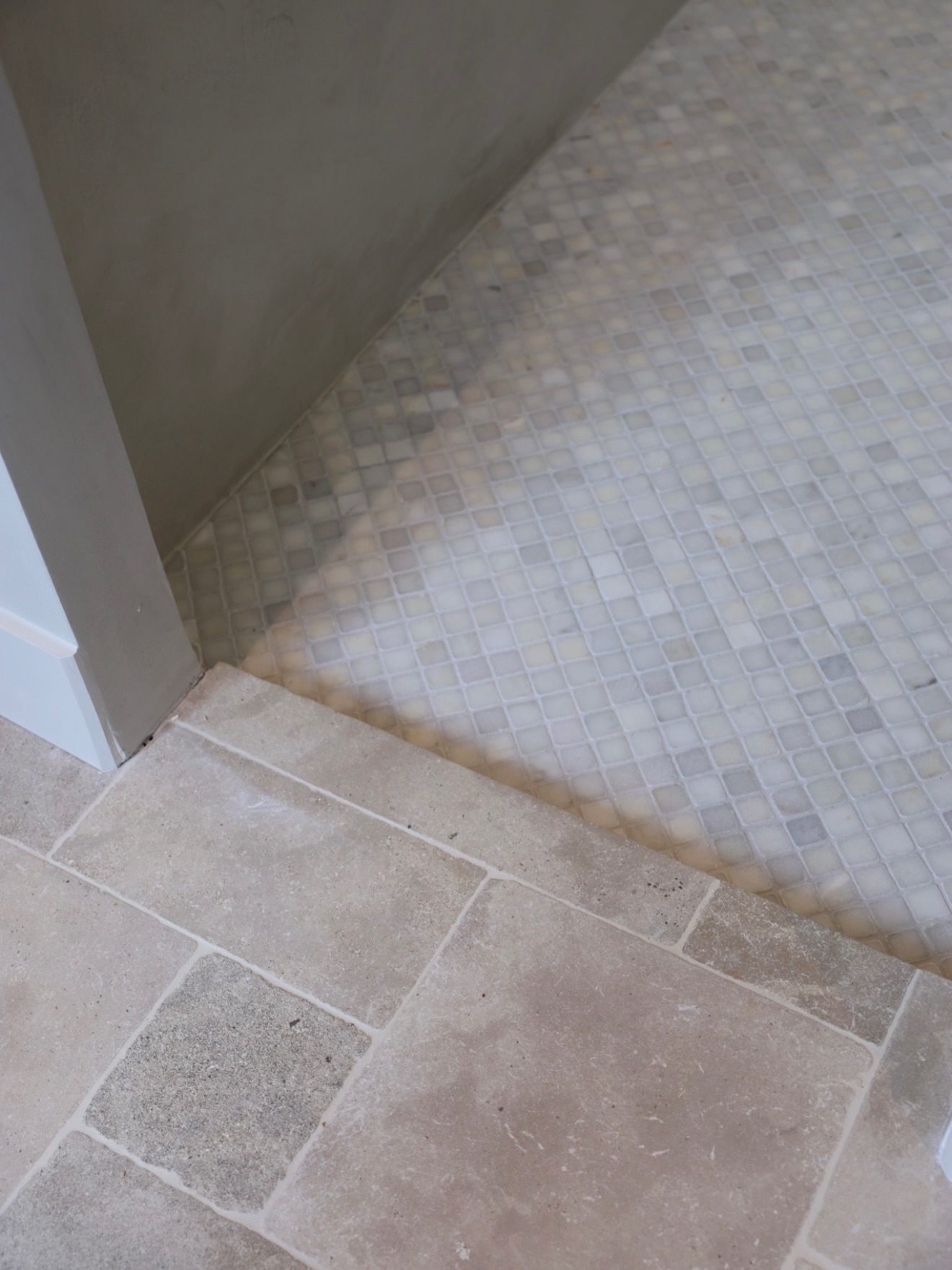 A look back at a few August favorites! ✨
Limestone | Marble | Cabochon | Fireplace | Porcelain | Tile | Pattern Play | Flooring | Bathroom | Designer | Builder | Houston | Austin | Dallas