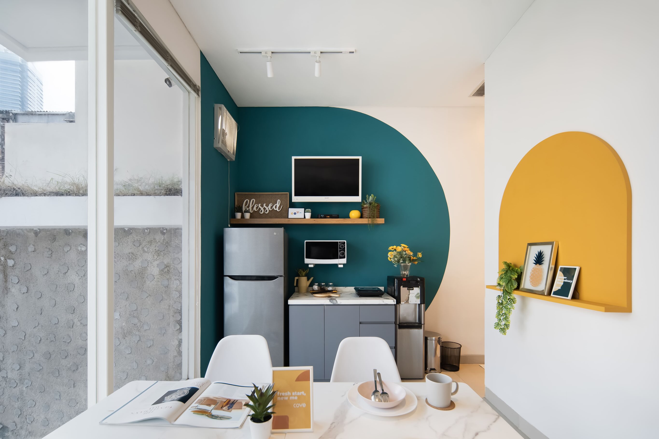 POV: ngekost di deket kantor jadi serba praktis🤩
Pulang kerja auto tinggal istirahat nyaman di Cove Estiva~
✨ Full furnished
✨ Queen bed, smart TV
✨ Dapur, ruang makan
✨ Area parkir
📍Dekat Stasiun Sudirman, MRT Setiabudi, Grand Indonesia
Save & share buat wishlist kosan deket kantor kamu 👀
Info & Booking:
📞 Cove Official Number: +62 21 5099 6923
🌐 Cove Official Website: cove.id
#kostjakarta #kostjaksel #kosteksklusif
