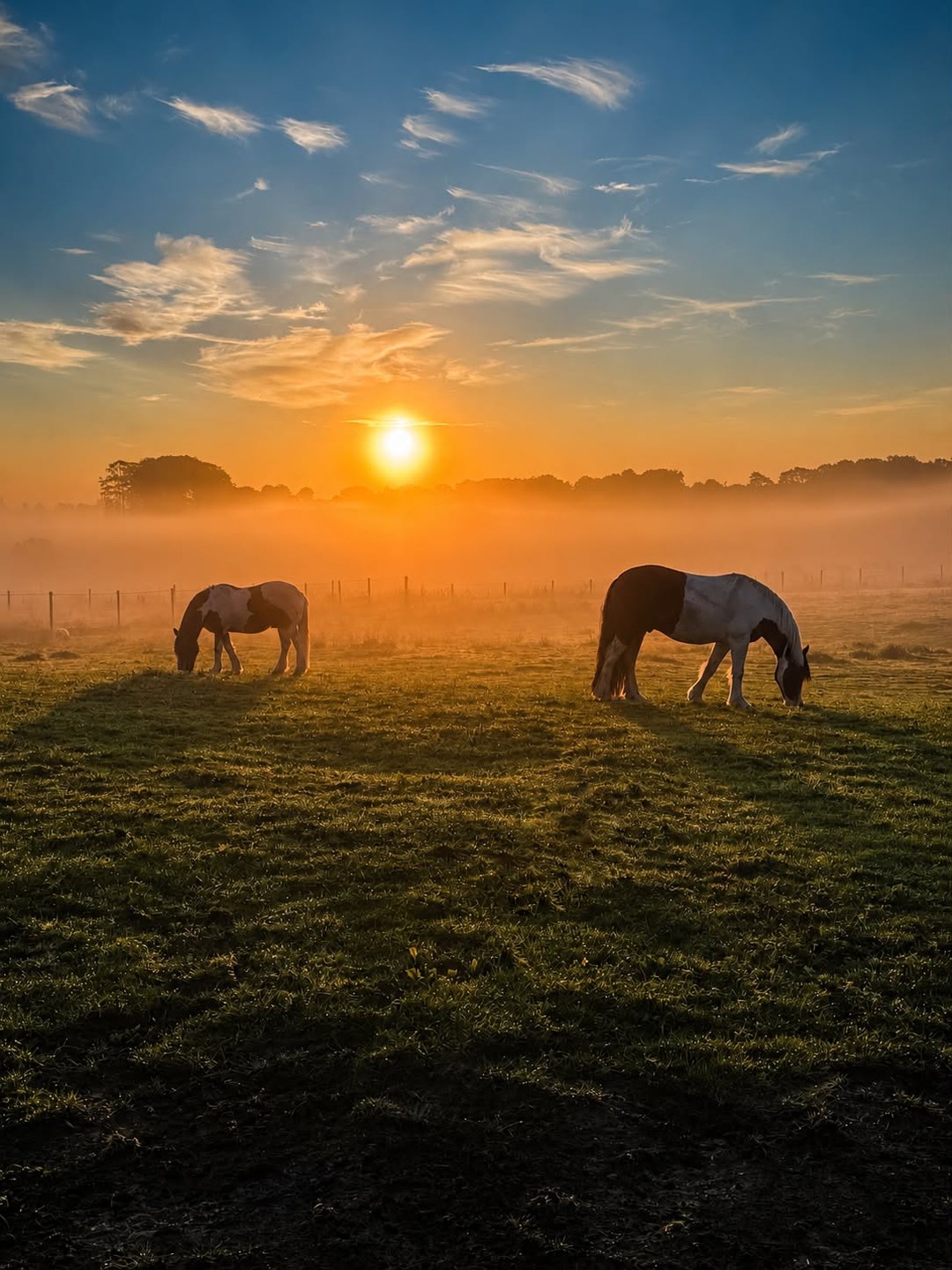 There's something extra special about waking up to a beautiful Lancashire sunrise.
Just like this one that was captured last week 😍
Image credit - @Hike_n_walk