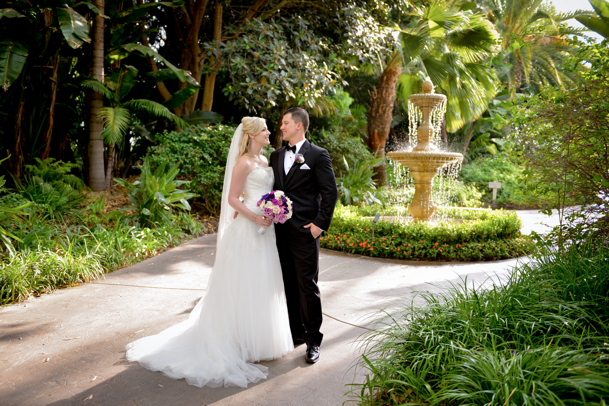 Sunshine palm trees, and endless love. #weddingphotographer #wedding #weddingphotography #weddingday #ovationphotographyanddesign #brideandgroom #tropicalwedding #fypage #weddingbells #justmarried