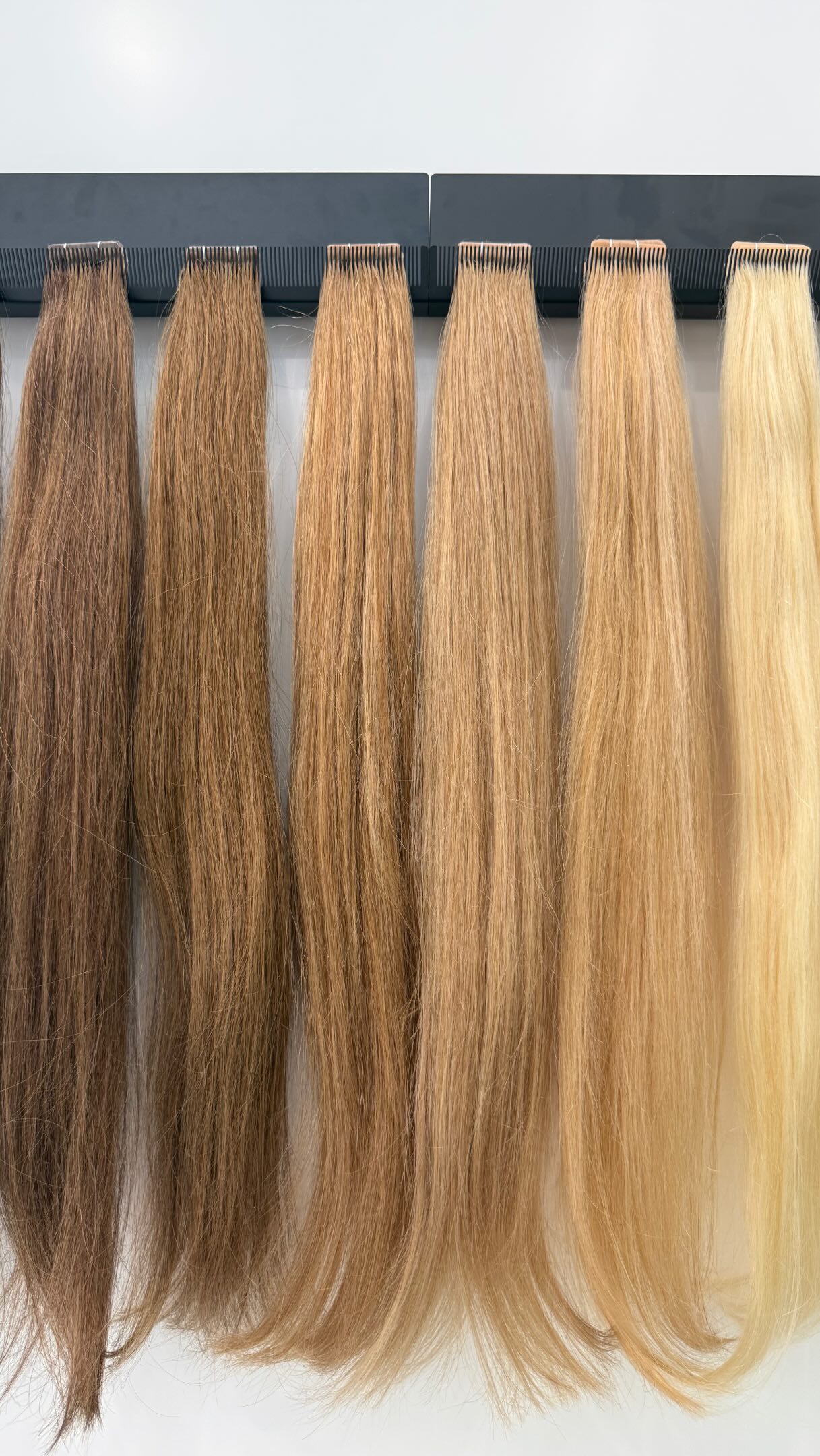 📈Upgrade Your Salon Quality with Direct Factory Supply
❓Why top stylists choose Extenzy:
👍100% Premium Remy Hair
💪Silicone-Free: Retains natural shine and long-lasting durability
📌Unmatched Batch Consistency & Durability
🔐Manufactured by the world’s top-tier factories
✅We support both Bulk Wholesale & Custom Orders.
📮Email: extenzyhairextensions@gmail.com
☎️WhatsApp: +971 0505270202
#DubaiHair#DubaiSalon#HairSupplier#HairFactory#WholesaleHair
