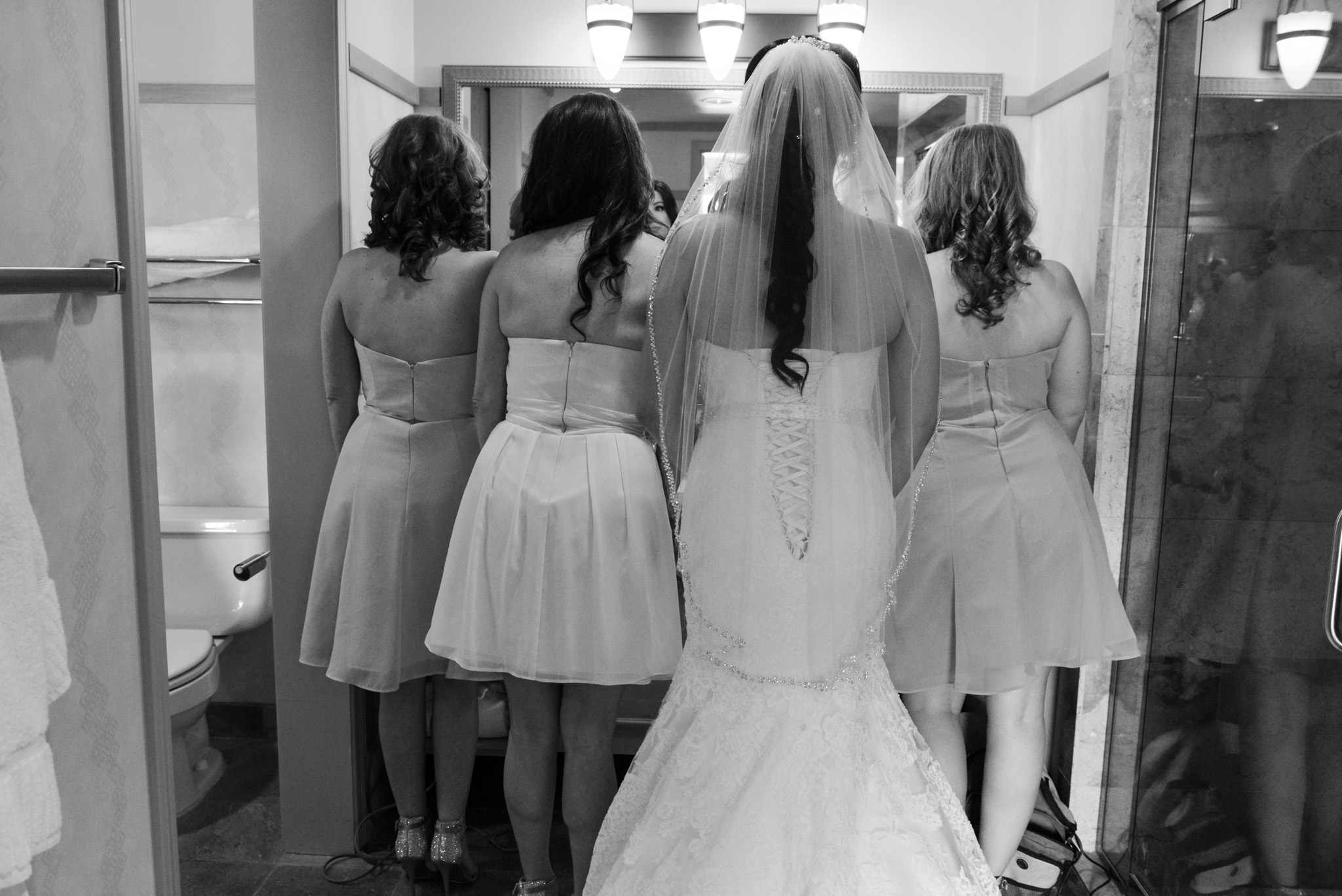 Behind every bride is a crew that holds it all together. 🤍 Counting down the final moments before I saying "I do". #bridalparty #bridetribe #bridalprep #weddingphotographer #ovationphotographyanddesign #weddingphotography #bridemaids #weddingdaymoments #weddingingspiration #wedding #weddingday