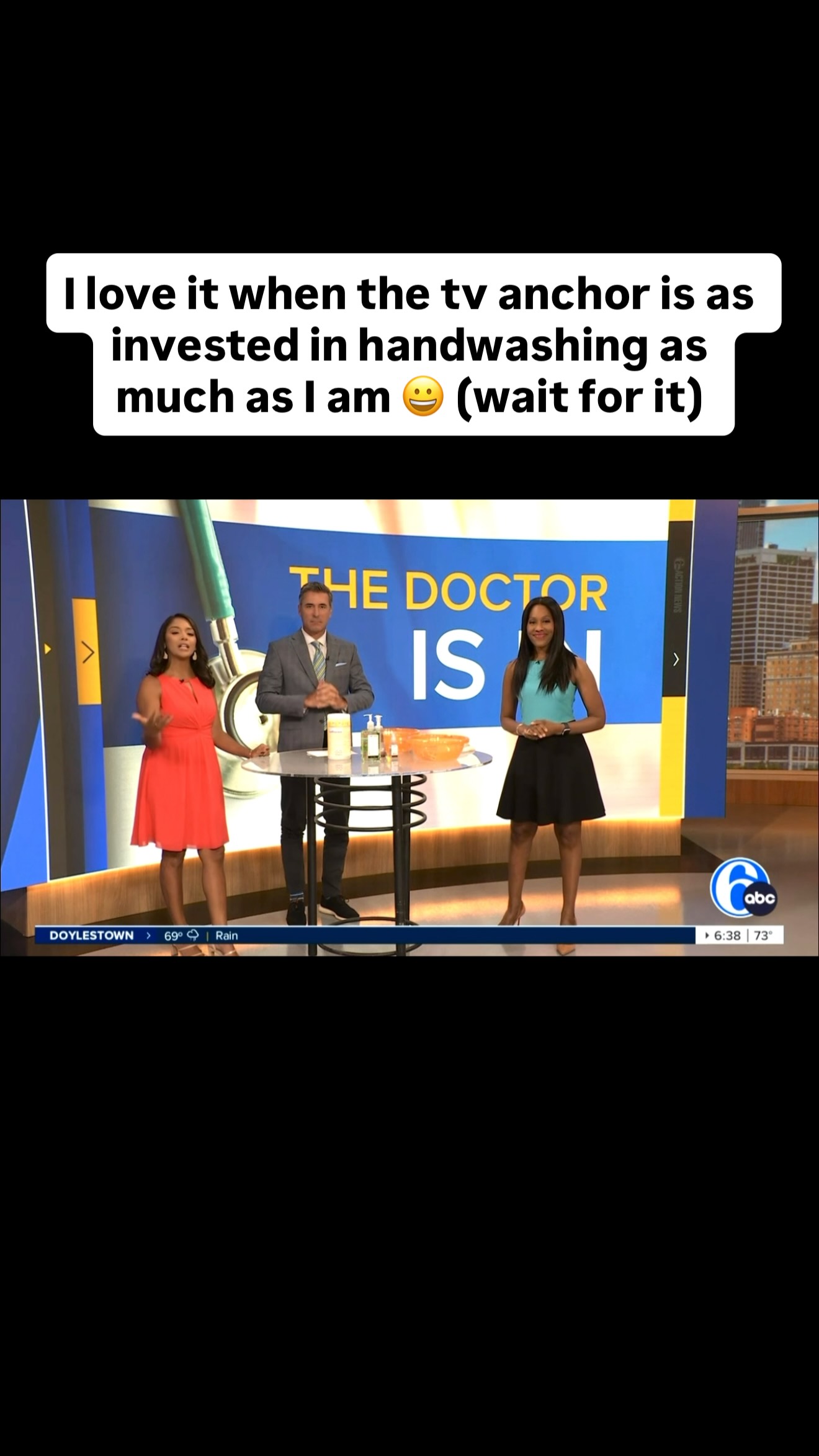 Not only was I caught off guard, but I was truly delighted to see @themattodonnell as invested in handwashing as I am! 🙌🏾🙌🏾🙌🏾 Take a peek ⬆️. Thanks @alyana_gomez_6abc @6abcactionnews for a fun segment 😝