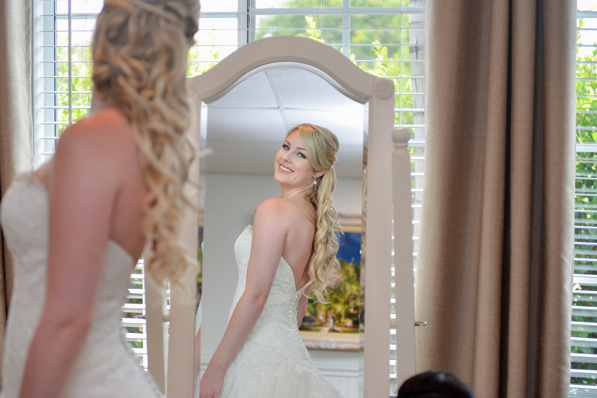Mirror check, bride-approved #brideapproved #mirrorcheck #bridalprep #brideglow #fypage #weddingphotographer #wddingphotography #weddinginspiration #bridetobe #ovationphotographyanddesign #bridalstyle #wedingbells