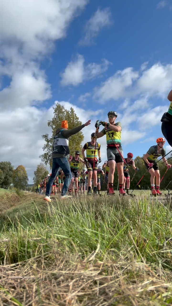 Klarälvsloppet 2026 - mitt i händelsernas centrum ⭐️
@gohlins @klubbenbygohlins @eabdethaller @hangonab @thule @hestragloves @hestrainredningarab @garoplatprodukter @garosverige @isabergstoppen @axelent_sverige @everbrandswedenab @ehconnector @eleikosport @gnosjoror @gnosjoandan @visitgnosjo @atomicnordic @leki.nordic @umarasports @aerollerskis @firmakjsa @wilsoncyclingab