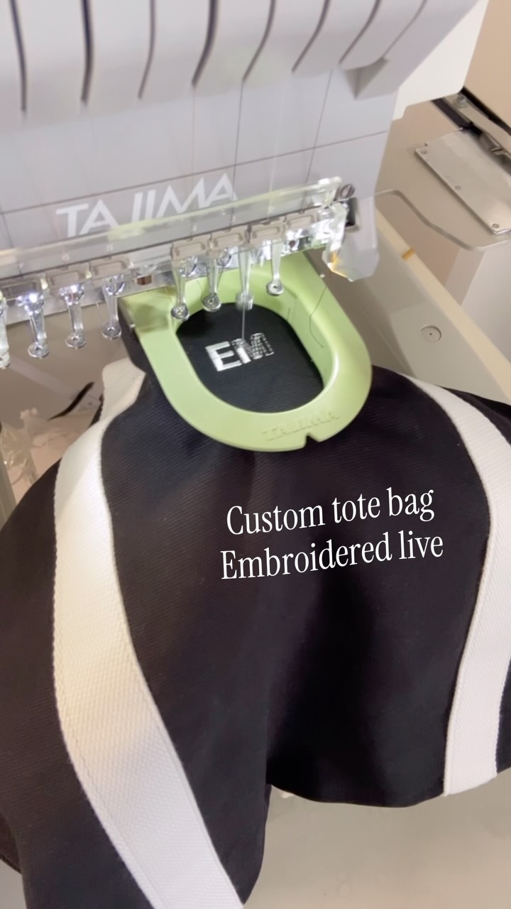 Sneak peek: The Merch Night tote 🖤🤍
Every guest gets their own, embroidered live with your initials, right there on the night. Yours to keep, and it doubles as your everyday bag long after.
Come watch it happen in person, October 1st
@ascolour Perth Store
Spots are limited 👉 RSVP link in bio 👀
#liveembroidery #activations #ascolour #personalised #perth