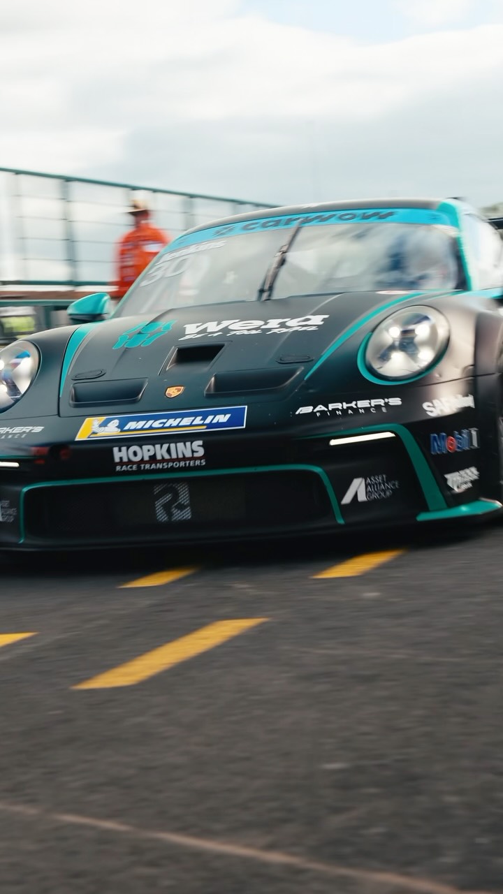 Qualifying sadly turned into a nightmare!
We had great pace in the car and our banker lap was quick enough for P2, but we were the victim of a confusion in the rulings on track limits.
Sadly we didn’t get the chance to appeal either, so it’s P14 on the grid for race one tomorrow.
#willjenkinsracing #carreracupgb #motorsport #btcc @porscheraces_gb @carwow @allianceraceuk @weratoolsuk @weramotorsport @teamparkerracing @hopkinsracetransporters @asset_alliancegroup @reefertrailercentre @safholland_uk @thegreengroupuk @wstransportation @toolmaniacuk #weraallianceacademy