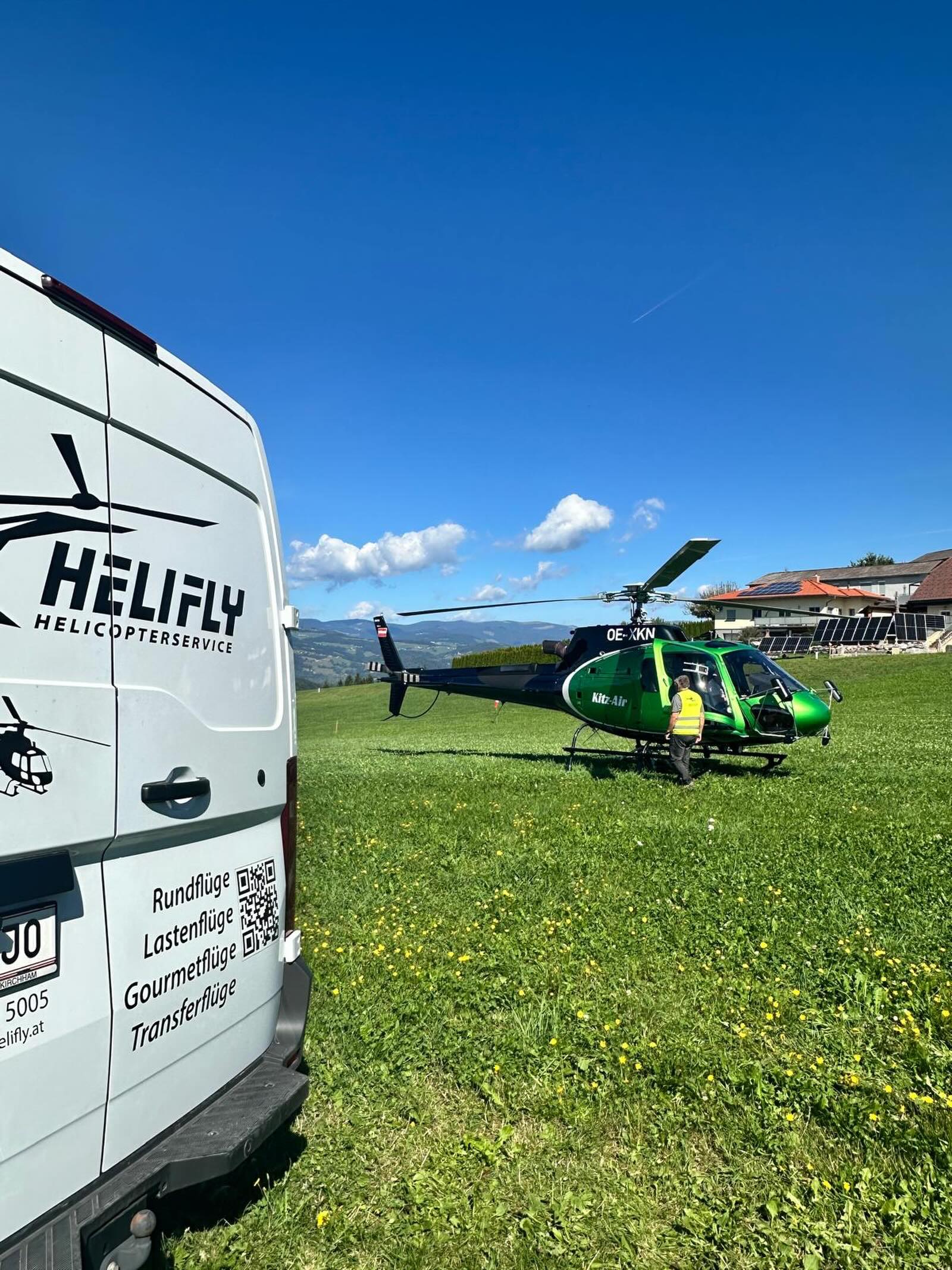 Bei Traumwetter heben wir heute in St. Martin am Wöllmißberg ab!
Kommt vorbei und erlebt die wunderschöne Gegend einmal aus einer ganz neuen Perspektive – aus der Luft! 😍🚁
📞 Info & Rundflüge: 0699 17166613
Wir freuen uns auf euch! 🙌
#heliflyhelicopterservice #Hubschrauber #Rundflug #StMartinAmWöllmissberg #steiermark💚