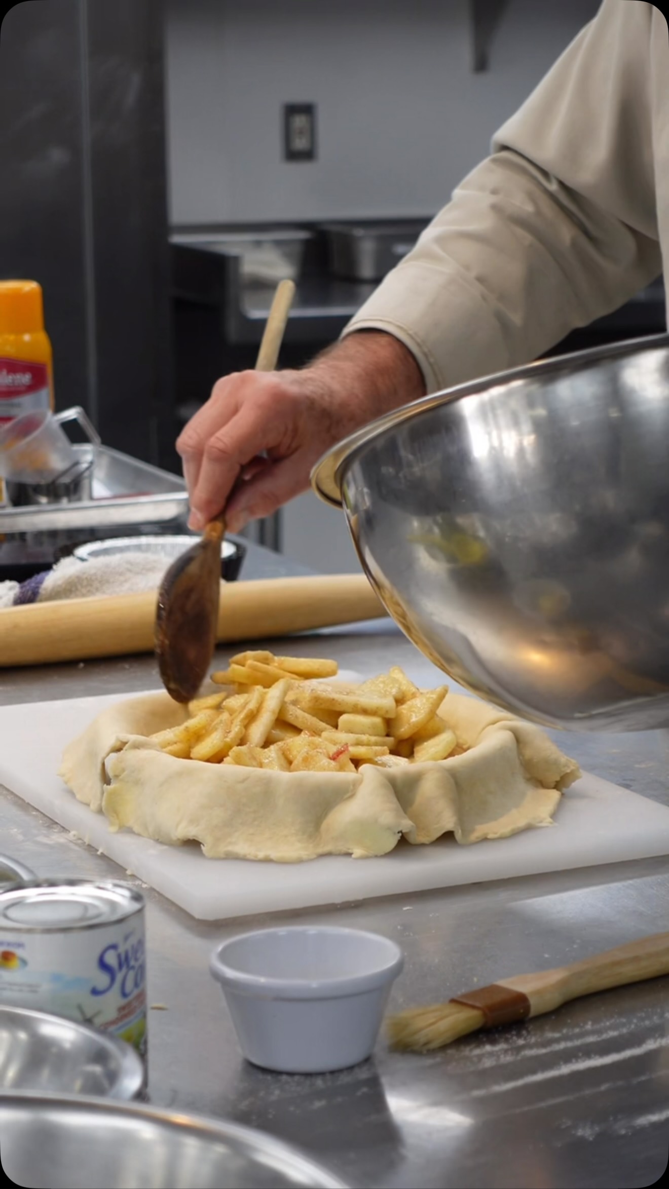 Our 20-Week Baking Series begins Sunday, September 13 at 10 AM! Reserve your spot today! 🍰
#labaking #bakingclass #losangelesfoodies #thingstodoinla