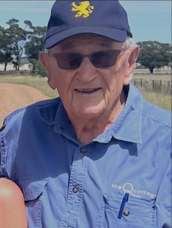 Happy Fathers Day to the Project manager / Site supervisor / Security guard and General odd job man.
Thank you for everything you do for The Q cottage. π