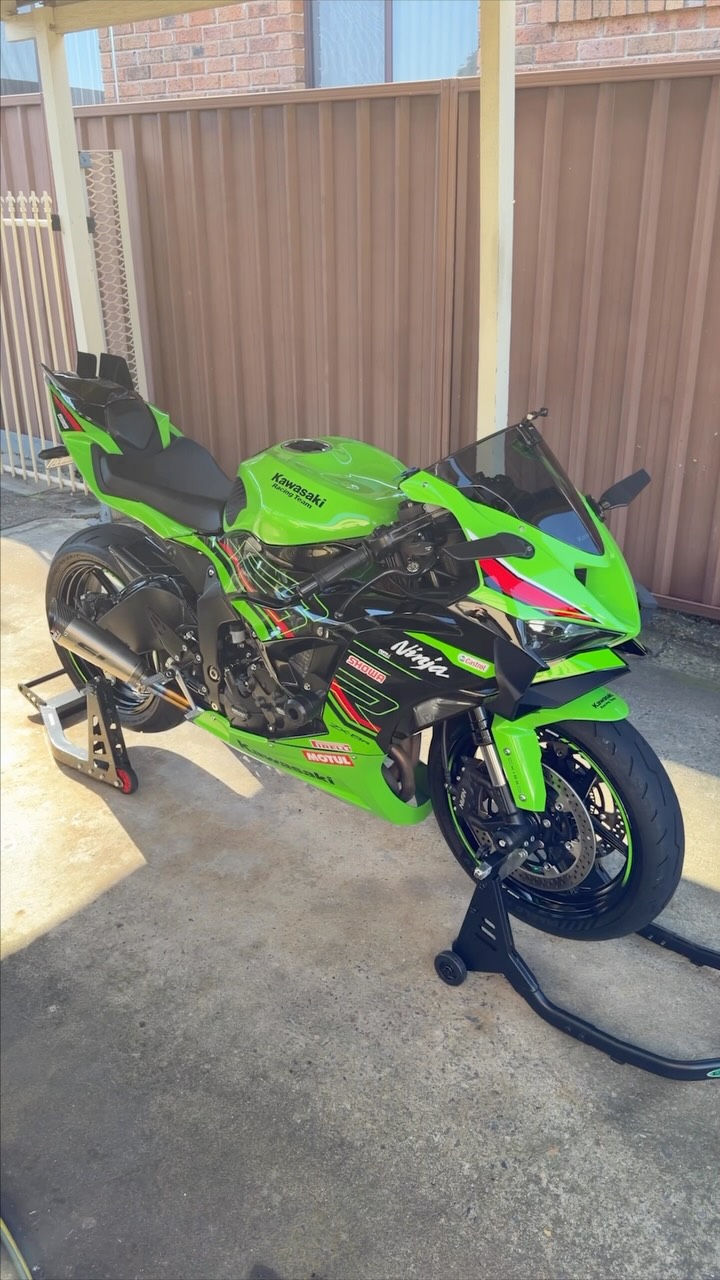 If your looking to get your bike protected
Do it professionally with a 5 year ceramic coating
Sydney - Spring has arrived and its time to give your ride some love 🌸
📲 Dm or 📞 0452390518
📧 contactrndautodetailing@gmail.com
📍Sydney
🔗 Link in Bio
~ RND Mobile detailing ~
#sydney #sydneydetailing #detailing #kawasaki #paintprotection