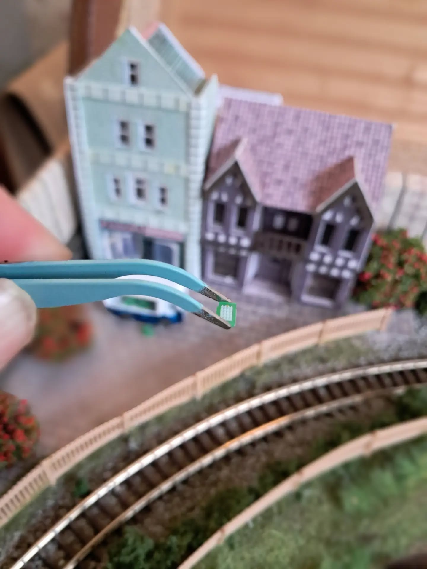 I think this is the smallest piece I have ever stuck on a suitcasetrain..
Any guesses ??
Taking commissions and in-between making one layer . If you are in the UK email me to be added to my one layer waiting list
Or get in touch regarding a commission.
Interested ??
Get in touch x
Or have a look at our past makes on our YouTube channel, Link in bio #ngauge #trainset #miniatureartist #fblifestyle