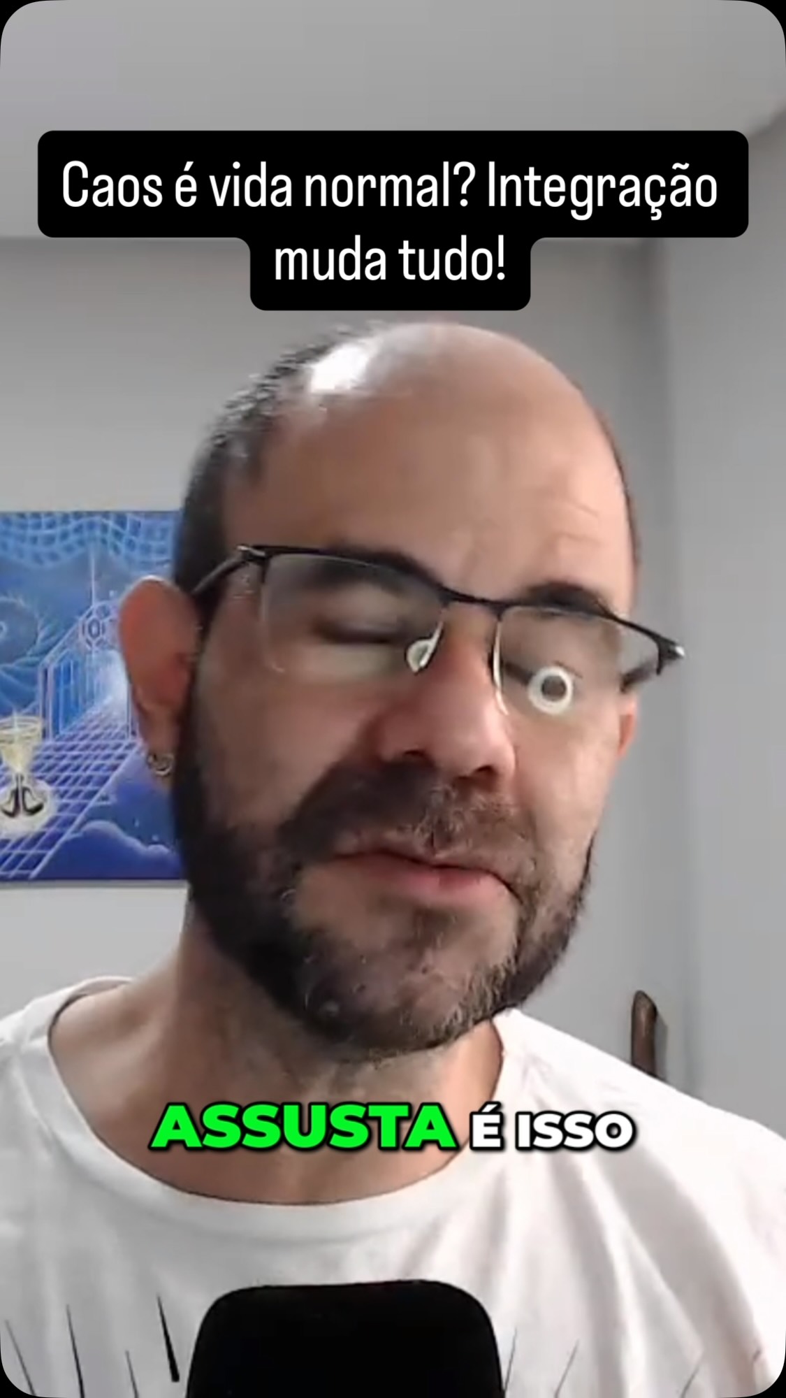 Quando suas quatro camadas da mente não se comunicam — subconsciente, mente instintiva-emocional, mente consciente e superconsciente — o que você vive é o caos que muita gente aprendeu a chamar de “vida normal”.
Ansiedade. Emoções reprimidas. Corpo desconectado. Vazio existencial. Pensamentos em loop. Dificuldade de sustentar uma vida coerente com aquilo que você diz buscar.
Ascensão, para mim, não é fugir para outra dimensão.
É integrar conscientemente todos esses níveis da sua identidade dentro do seu Eu Sou.
É aprender a ouvir o corpo, sentir sem fugir, observar seus pensamentos sem se tornar prisioneiro deles e criar espaços diários para escutar a própria consciência.
Quando essa engrenagem começa a funcionar em harmonia, alguma coisa muda.
Você deixa de ser apenas tocado pela vida e começa a se tornar diretor consciente dela.
É esse processo de integração, consciência e soberania que aprofundamos na Comunidade Lumina UR.
Porque a verdadeira ascensão começa aqui. Agora. Dentro deste corpo — essa grande nave-templo.
Se você sente que é hora de deixar de apenas buscar respostas fora e começar a integrar quem você realmente é, venha para a Comunidade Lumina UR!
Acesse o Link na Bio, ou me chama no Direct!
🤲🏻🪷✨
