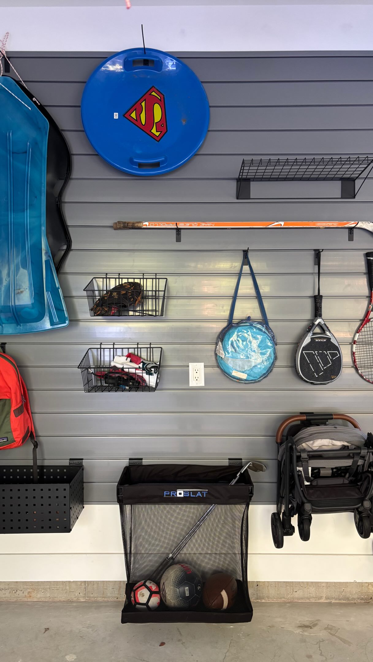 This is the full package.
We don’t just organize what you already have — we bring in the right people, install the system, and then make sure every single item on that wall has a home and a purpose.
From coordinating the installation to organizing every last thing onto the wall — we handle it all so you don’t have to.
Your garage. Fully done. One call. 📍Main Line Organizing.
👇 Link in bio to book your garage transformation.
#MainLineOrganizing #GarageOrganization #GarageSystem #GarageTransformation #MainLinePA