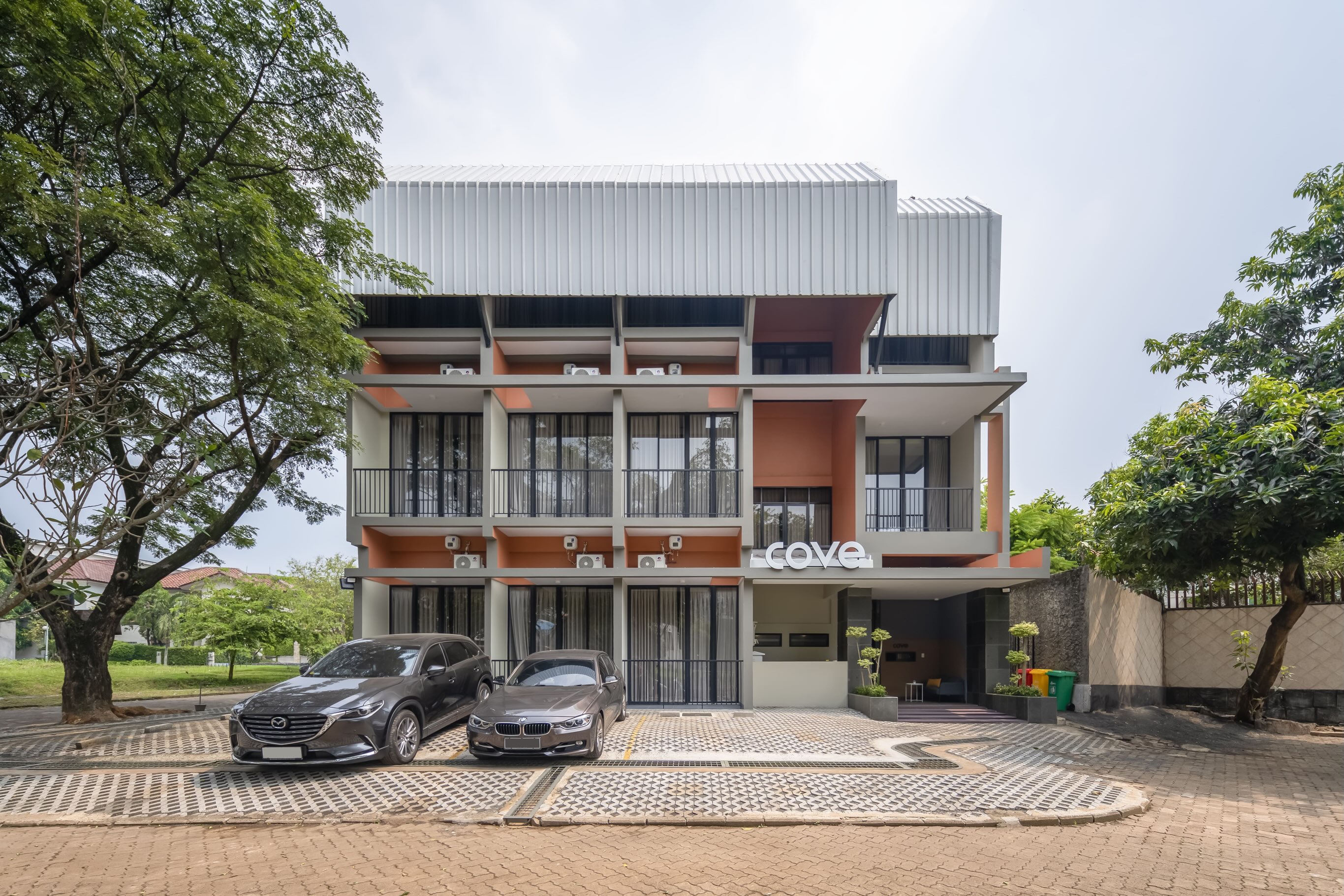 Spill kost eksklusif di dekat UPH 🤩
Sini merapat soalnya kamu udah pasti pasti betah tinggal di Cove Equatoria ini!
✅ Full furnished
🛌 Queen bed — bisa berdua
👩🏻💻 Meja kerja, smart TV
🪟 Jendela luar, balkon
📍6 menit ke Universitas Pelita Harapan & Supermal Karawaci
Langsung save & share ke teman kampus atau kantor kamu ya~
Info & Booking:
📞 Cove Official Number: +62 21 5099 6923
🌐 Cove Official Website: cove.id
#kosttangerang #infokosttangerang #kosteksklusif