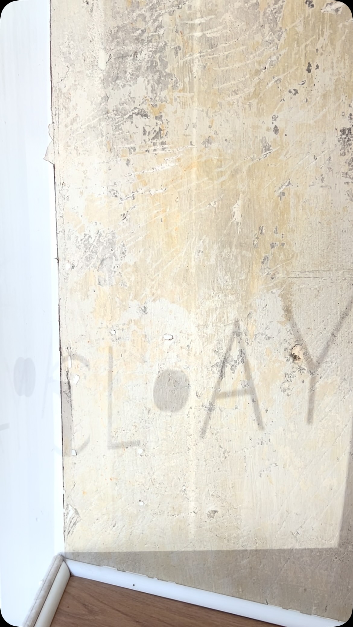 C L - A Y . D E
Wofür steht CL•AY?
CL sind meine Anfangsbuchstaben.
Der Punkt steht für das Zentrum. Die Mitte. Der Fokus. Die Drehscheibe. Das Wesentliche.
A steht für Air, für die Luft, die wir atmen und die wir nutzen können, um unsere Energien zu lenken und Kreativität freizusetzen.
Und Y? Das steht für You, für dich. Denn du bist es, um die es geht. Die hier zur Ruhe kommt. Ihre Mitte findet. und einen Raum für sich selbst.
Willkommen im Raum für Ruhe. In einem Raum für dich.
Willkommen im CL·AY
#
C L - A Y . D E
What does CL-AY stand for?
CL are my initial letters.
The dot stands for the center. The center. The focus. The hub. The essence.
A stands for Air, for the air that we breathe and that we can use to direct our energies and release creativity.
And Y? That stands for You, for you. Because it’s all about you. Who comes to rest here. Finding your center. And a space for yourself.
Welcome to a space for peace. In a space for you.
Welcome to CL-AY
#zentrierung
#ruhe
#töpfern
#Töpferkurs