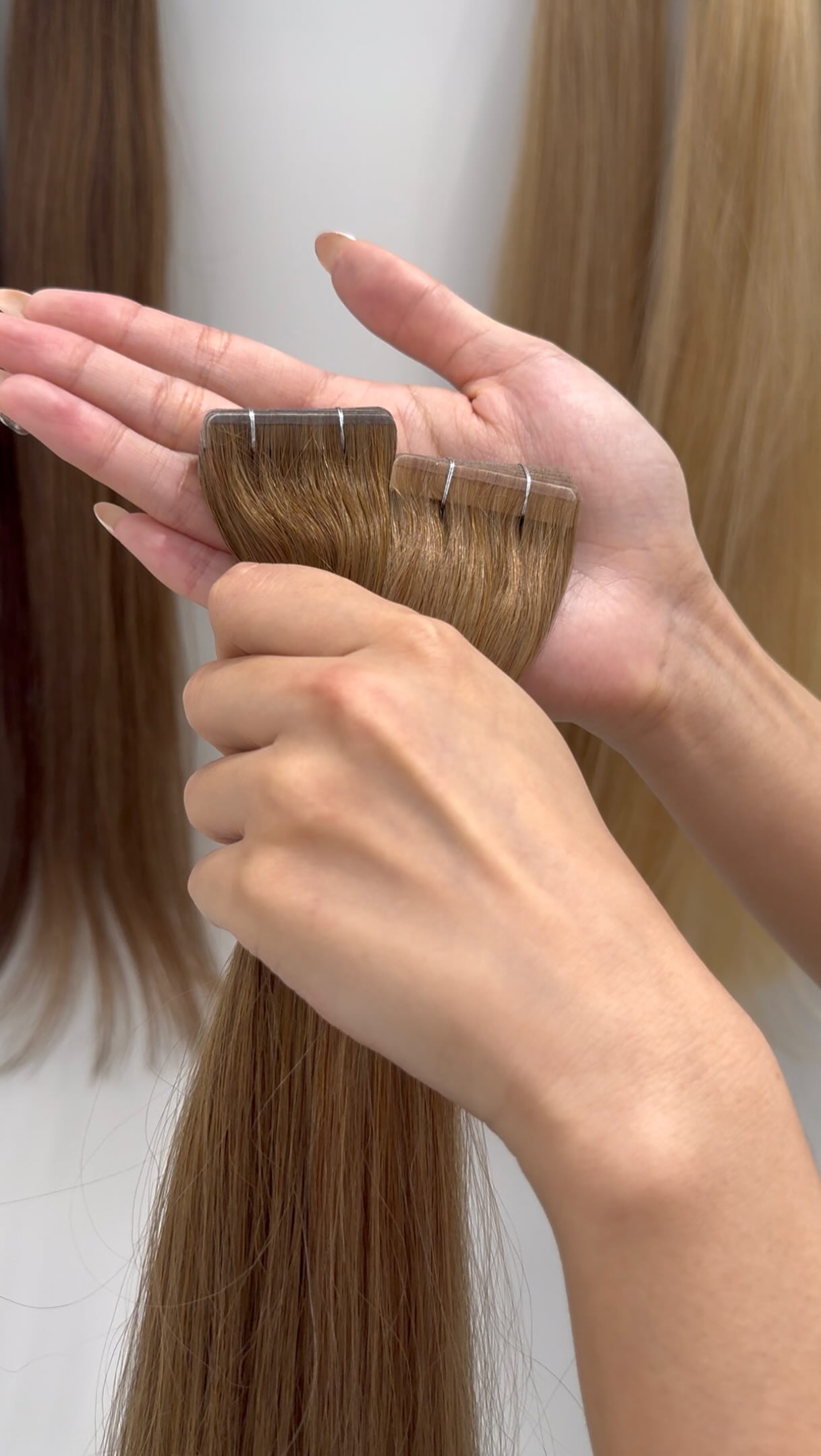 📈Upgrade Your Salon Quality with Direct Factory Supply
❓Why top stylists choose Extenzy:
👍100% Premium Remy Hair
💪Silicone-Free: Retains natural shine and long-lasting durability
📌Unmatched Batch Consistency & Durability
🔐Manufactured by the world’s top-tier factories
✅We support both Bulk Wholesale & Custom Orders.
📮Email: extenzyhairextensions@gmail.com
☎️WhatsApp: +971 0505270202
#DubaiHair#DubaiSalon#HairSupplier#HairFactory#WholesaleHair