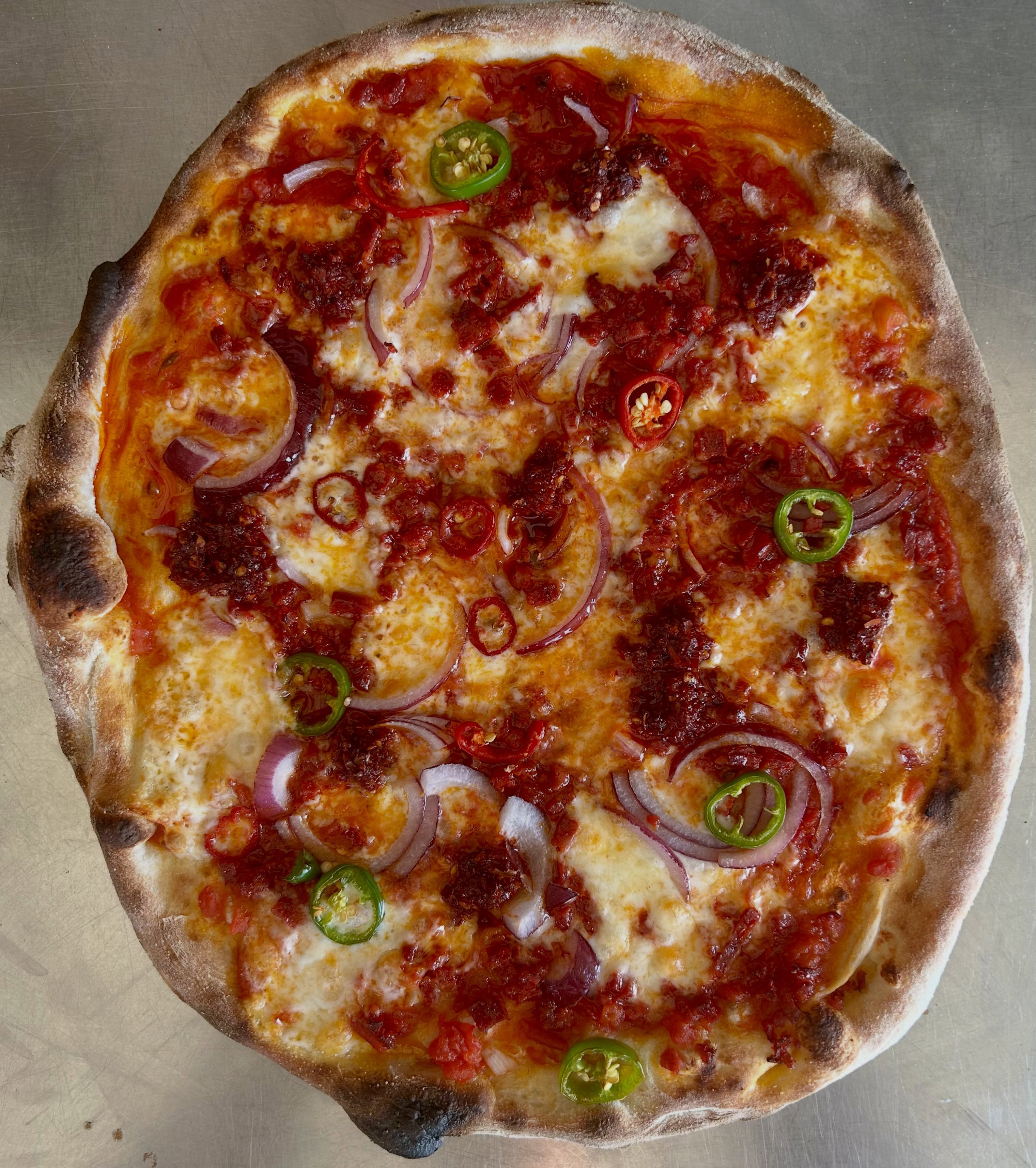 Chefs favourite 👨🍳
Spicy Meaty - Chorizo, Nduja, Red Onion, Fresh Chillies 🌶️ 🔥
Catch us in Hersham and Bisley every week and our @no3pizza van in Weybridge and Shepperton.
#bestpizzaintown #pizza #getinmybelly #yum