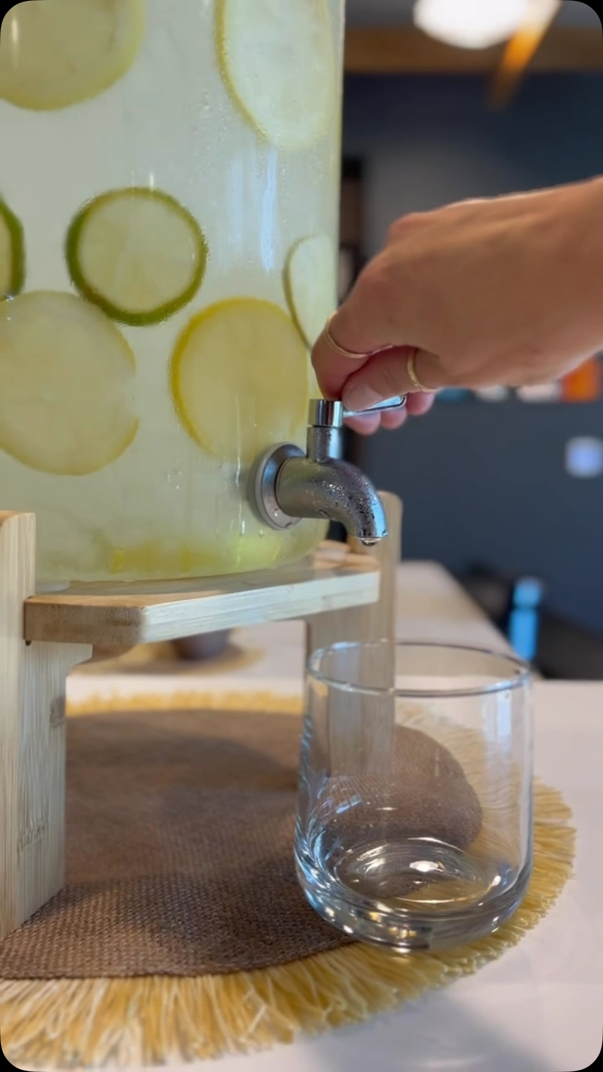 Fresh fruit. Fresh water. Fresh energy. 🍓🍋💧
Just one of the little perks that makes FUSE Workspace feel like home.