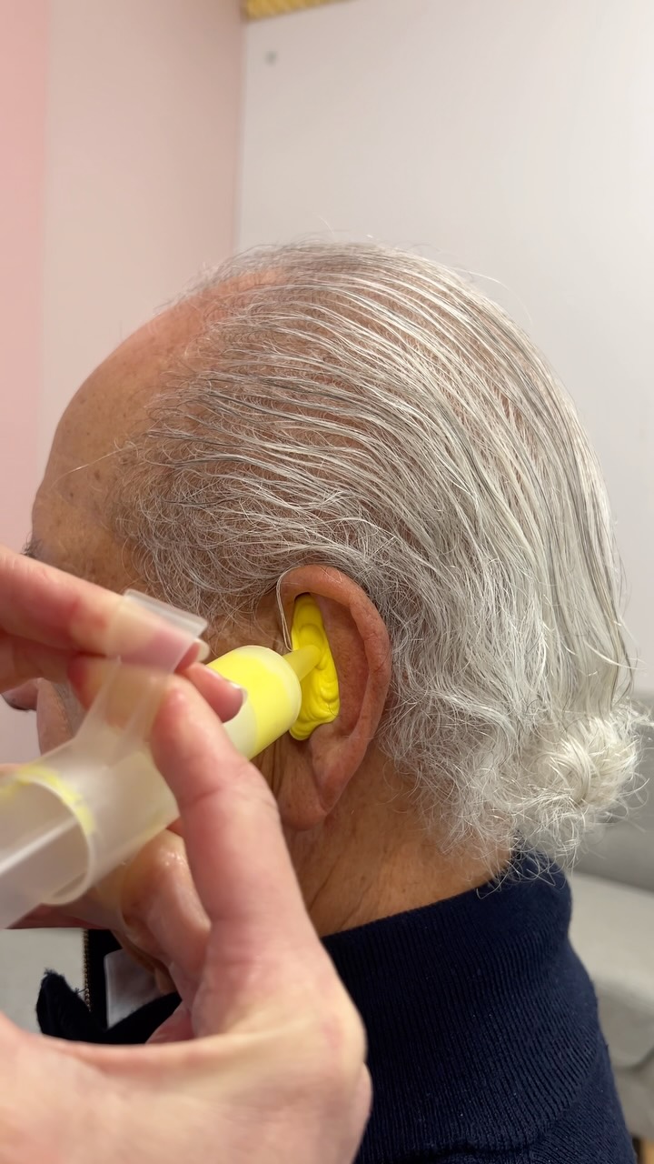 A little squish, a little wait…and voilà - a perfect replica of you ear canal that can be used for custom earplugs or earmoulds!🦻🏼
If you are interested in earplugs, or possibly custom earpieces for your hearing aids, give us a call or visit our website through the link in our bio😊
#Earmold #earmould #audiology #hobsonvillehearing