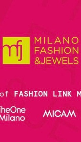 Vieni con me a @milanofashion.jewels 🩷✨✨
.
.
Ps parola d’ordine: OSARE✨
#capsulerovereto #fiera #jewels #fashion #bijoux