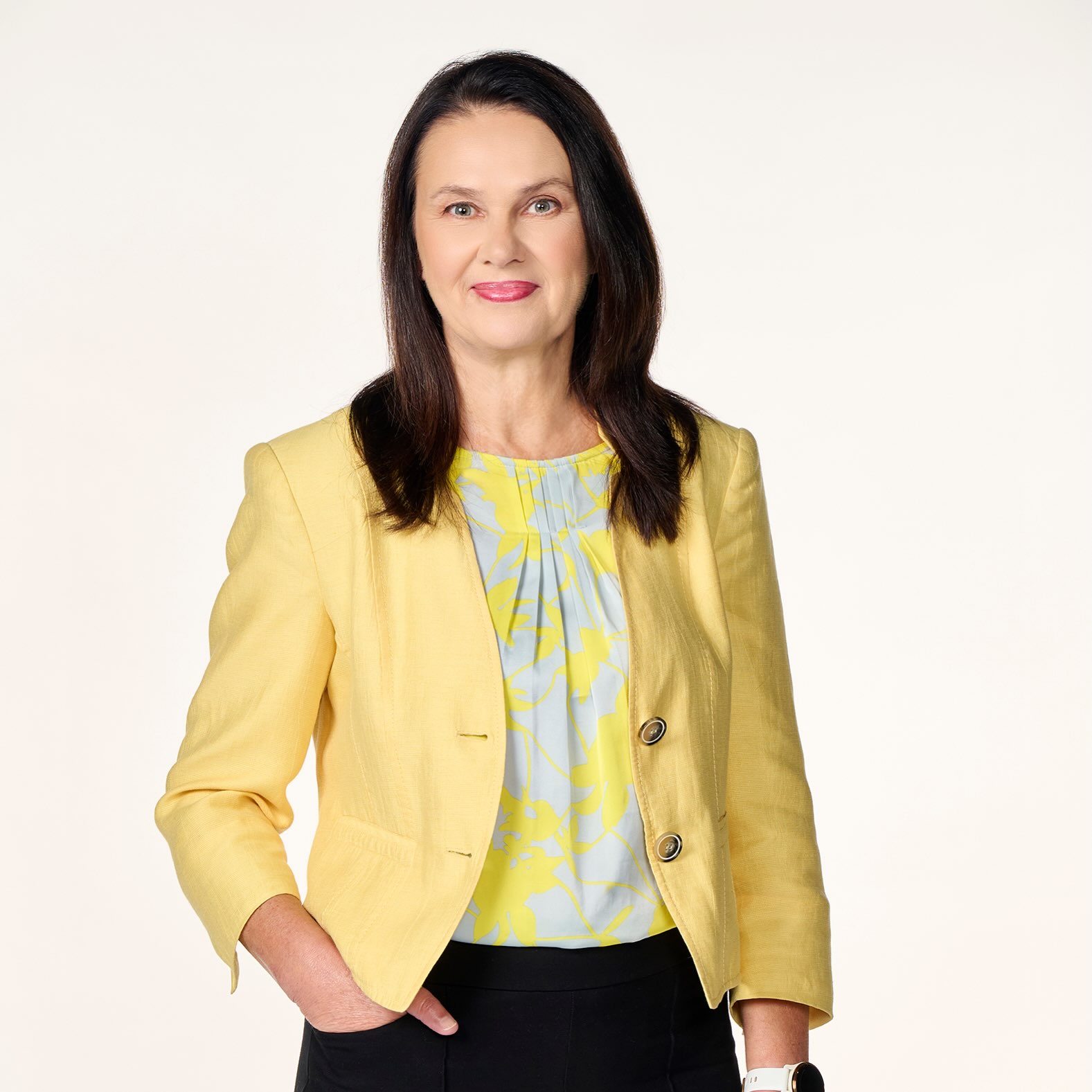 We’re so excited to welcome Annette Hamm as one of our keynote speakers at the 2026 Food4Kids Hamilton Breakfast Gala!
A longtime CHCH News favourite and familiar face to generations of Hamiltonians, Annette has spent four decades telling the stories of our community.
A lifelong Hamiltonian, Annette recently signed off from Morning Live, closing an incredible chapter in a career built on journalism, community and connection.
We can’t wait to welcome her to the stage on December 1 at Carmen’s Event Centre for what promises to be a very special morning.
@annette.hamm
🎟️ Single tickets and tables are now available, with 100% of proceeds supporting kids in Hamilton.
Link in our bio!
#Food4KidsHamilton #BreakfastGala #HamiltonON