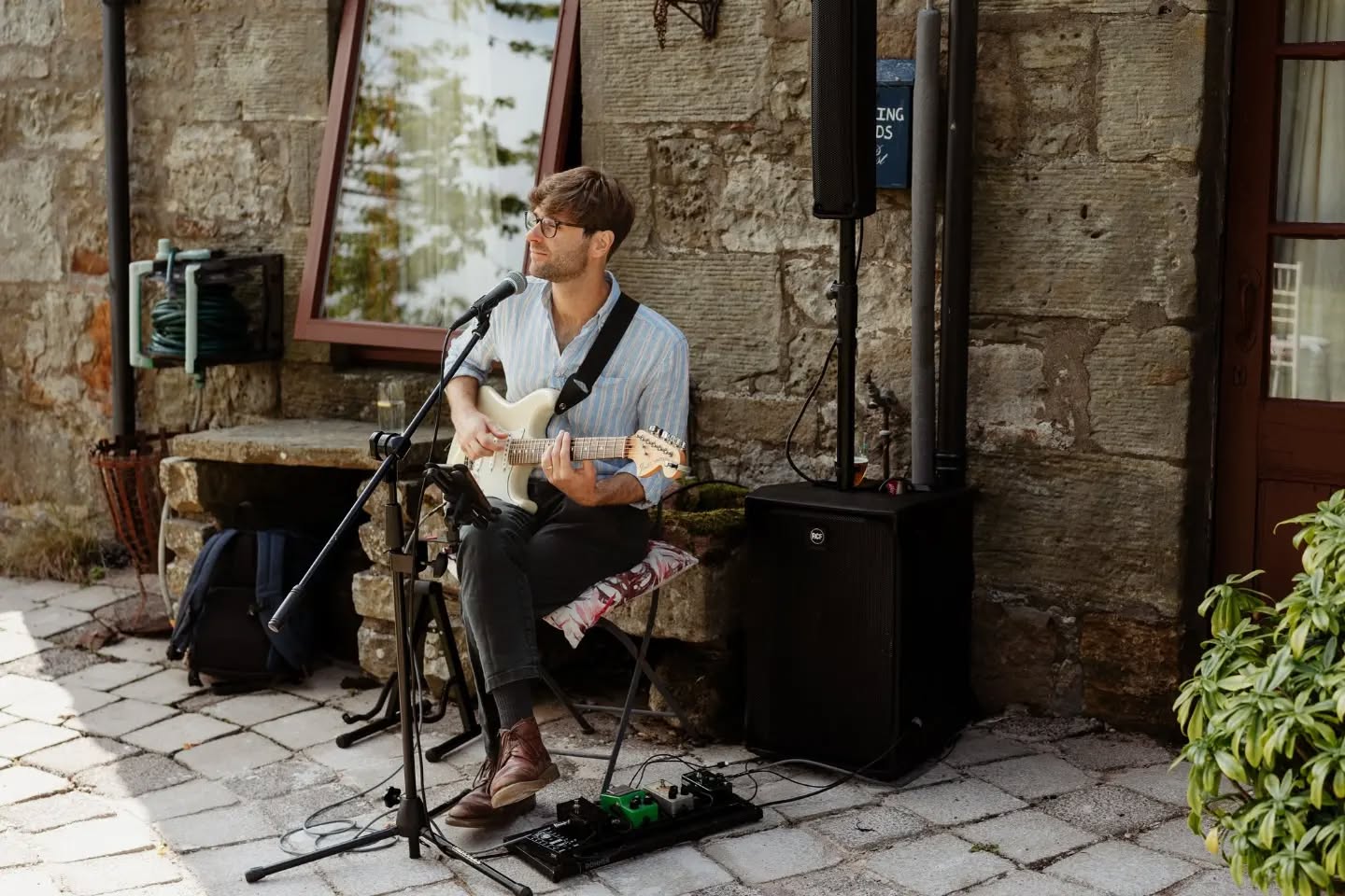 What a season we're having. The inbox is bursting with wonderful new couples and I can't wait to come and play for you all!
📸 @sophiewhitleyphoto