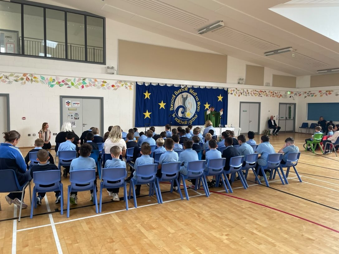 We had our beginning of year mass today and Father Ciprian reminded us to Do our best, be ready to help and be kind. #catholicschool #community #timeforreflection