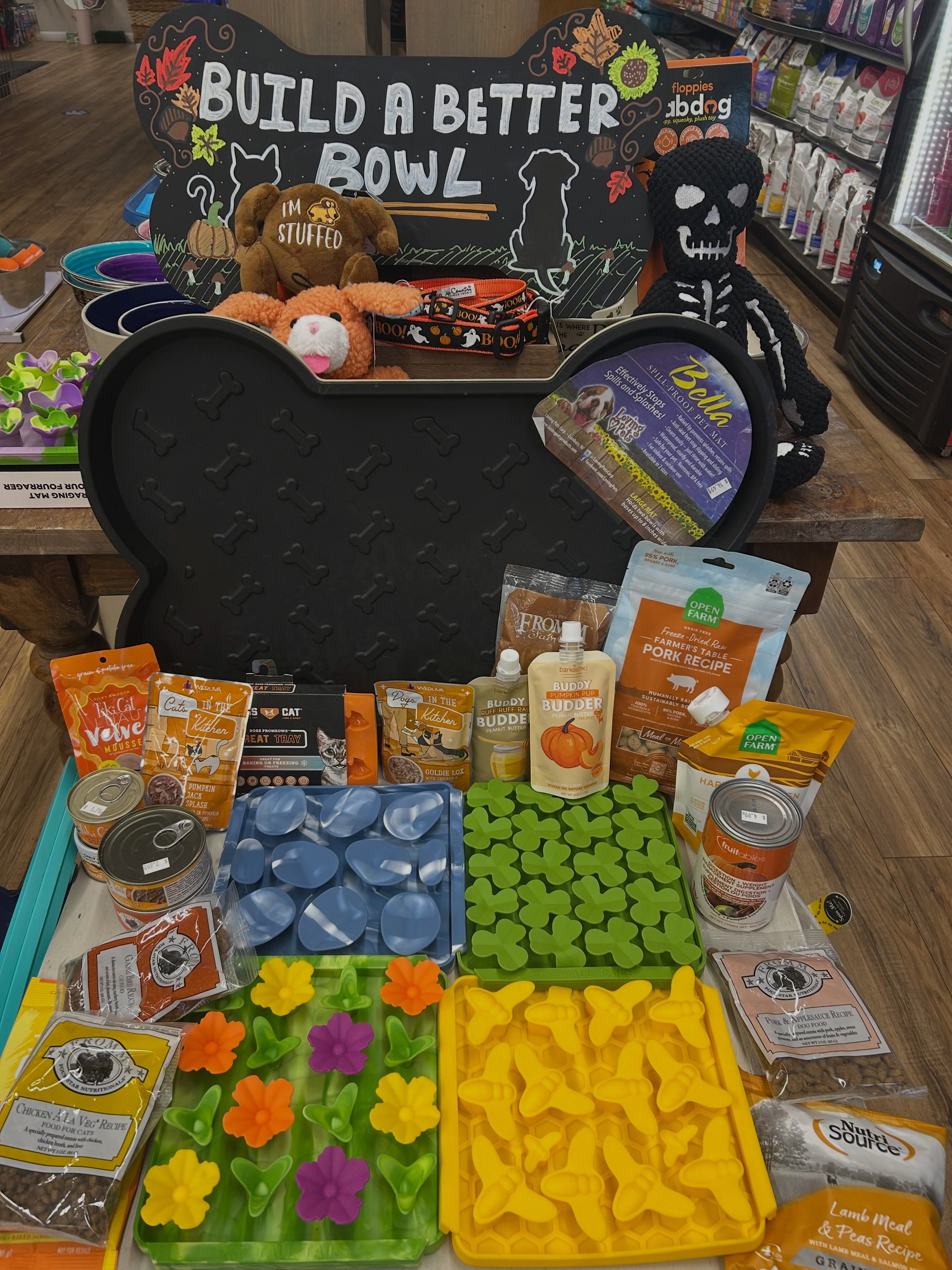 Let us help you Build A Better Bowl for your fur friends. @stellaandchewys @talltailstrail @barkbistrocompany and So much more 💕🐾
#pawspups #shoplocalsonomacounty #petenrichment #pawsarottispetshop