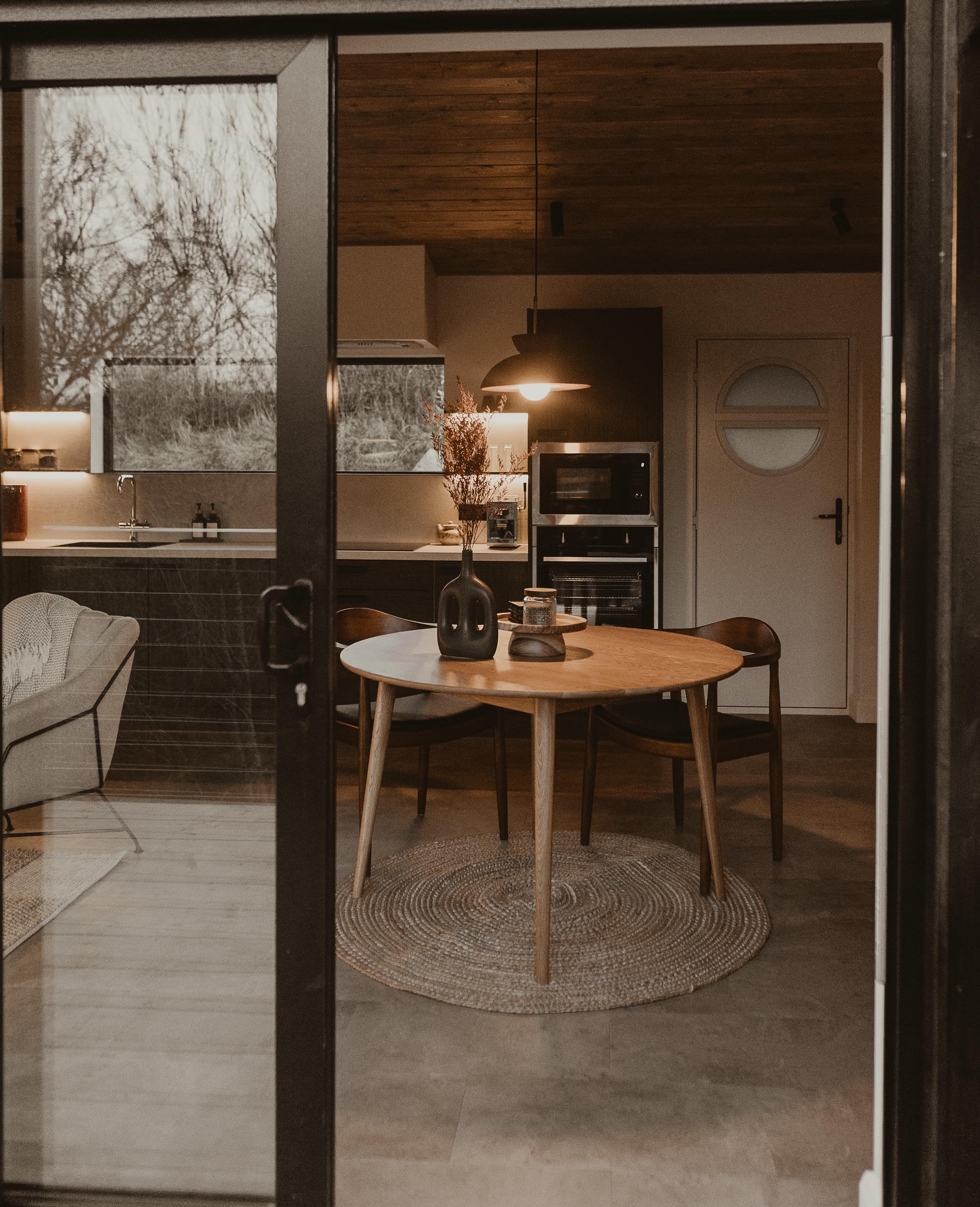 Some reviews stay with you. ❤️
This one from Jill really touched us:
“This is not a lodge – this is a sanctuary and a home the minute you walk through that door.
I was heading for burn out and what you have created may just have saved me. So thank you. I just wish I had longer.
This is Hygge – and we need much more of it in this country.”
Jill xxx
Creating a place where people can slow down, breathe, feel safe and simply be is exactly why we do what we do.
Knowing that our little sanctuary gave Jill even a moment of rest when she needed it most means more than we can say.
Thank you, Jill, for trusting us with your words. 🤍
And yes… perhaps we really do need a little more Hygge in this country.
#hygge #cabin #review #midwales #breakaway