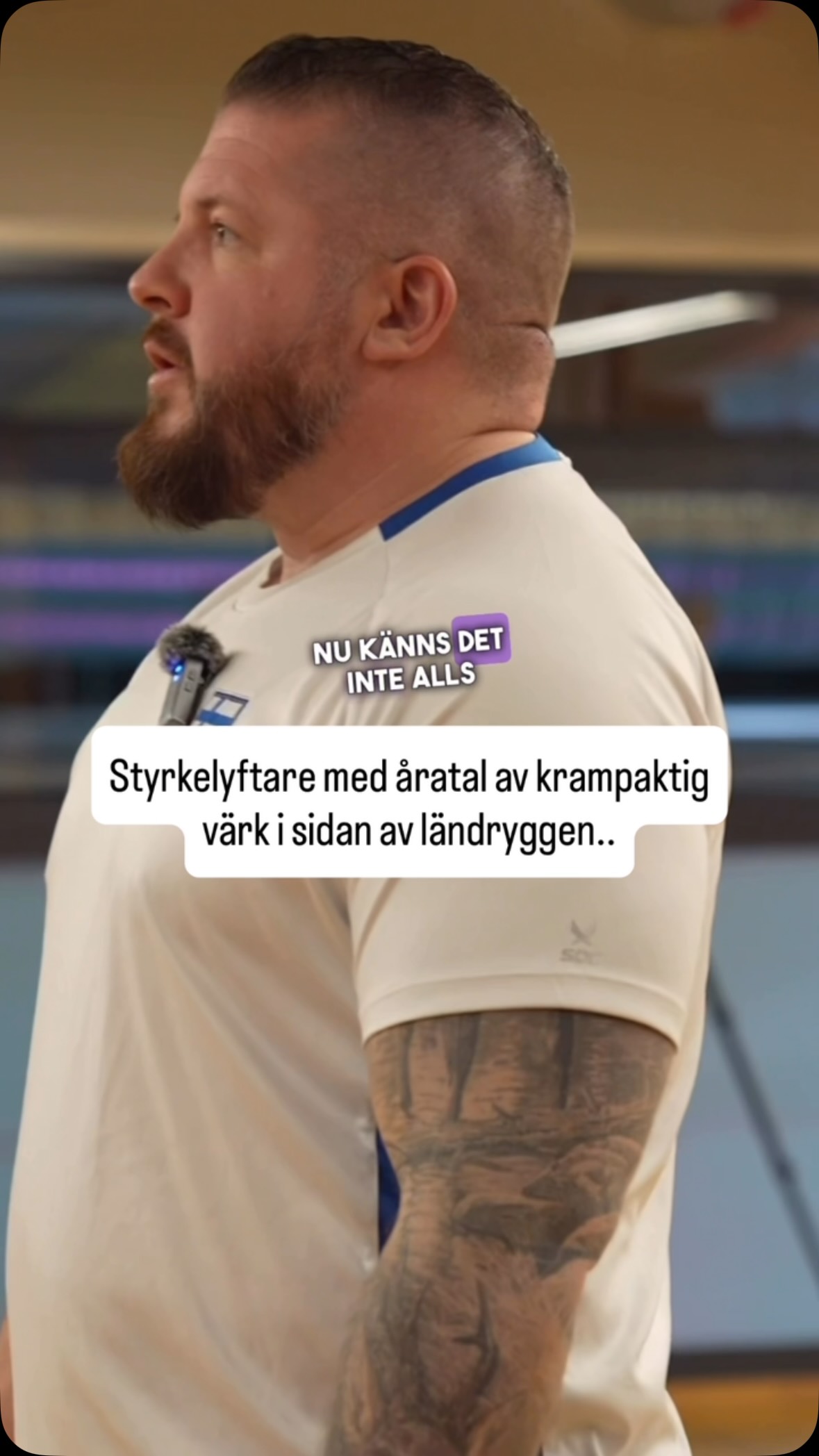 Mathias har knäböjt 260 kg (!) utan utrustning, så han är inte svag..
Ändå led han av en krampaktig värk i sidan av ryggen som har kommit och gått i många år.
I Mathias fall var problemet en svaghet och obalans i de djupa höftmusklerna som gjorde att ryggmusklerna tvingades överarbeta..
Han var även ganska stel i bröstryggen så den jobbade vi också en del på.
Efter ett par månader med övningar blev Mathias mycket bättre i ryggen och kramperna försvann i princip helt!
Det här är något jag ofta ser. Vältränade personer som är starka och annars hälsosamma, men ändå har problem med kroppen.
Men det räcker inte att vara stark om man är svag i de inre musklerna som ska ”hålla ihop” kroppen..
Det här är bara en liten liten del av det vi gjorde, men det visade att vi var på rätt väg.
#ryggvärk #hälsa #träning #smärtfri