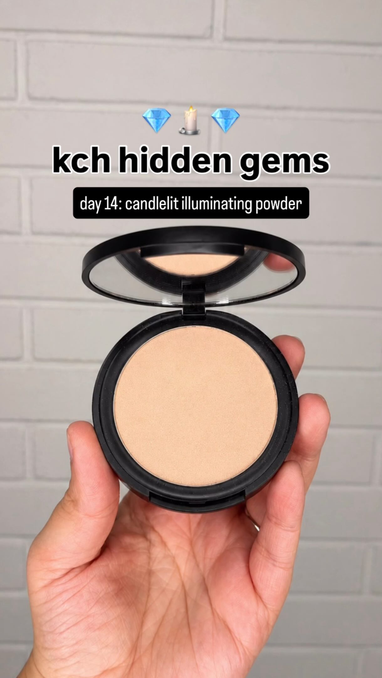 šÆļøHidden Gem 14: Candlelit Illuminating Powder
If you love a highlight that looks glowy without looking glittery or overdone, this is an absolute must have!
WHY YOUāLL LOVE IT:
āØAdds soft, instant luminosity
āØGives skin a subtle champagne glow
āØCatches the light without looking chunky
āØWorks beautifully on cheekbones, brow bones + inner corners
āØGives makeup that polished, lit-from-within finish
WHAT MAKES IT SPECIAL:
A soft champagne shimmer infused with thyme, oregano, rosemary + lavender extracts for a beautiful plant-based glow!
PERFECT FOR:
Cheekbones ⢠Brow bones ⢠Inner corners ⢠Soft glam ⢠Everyday glow ⢠Finishing your makeup
šComment āGLOWā and weāll send you the link!
ā
#highlighter #glowymakeup #cleanmakeup #nontoxicmakeup #illuminator