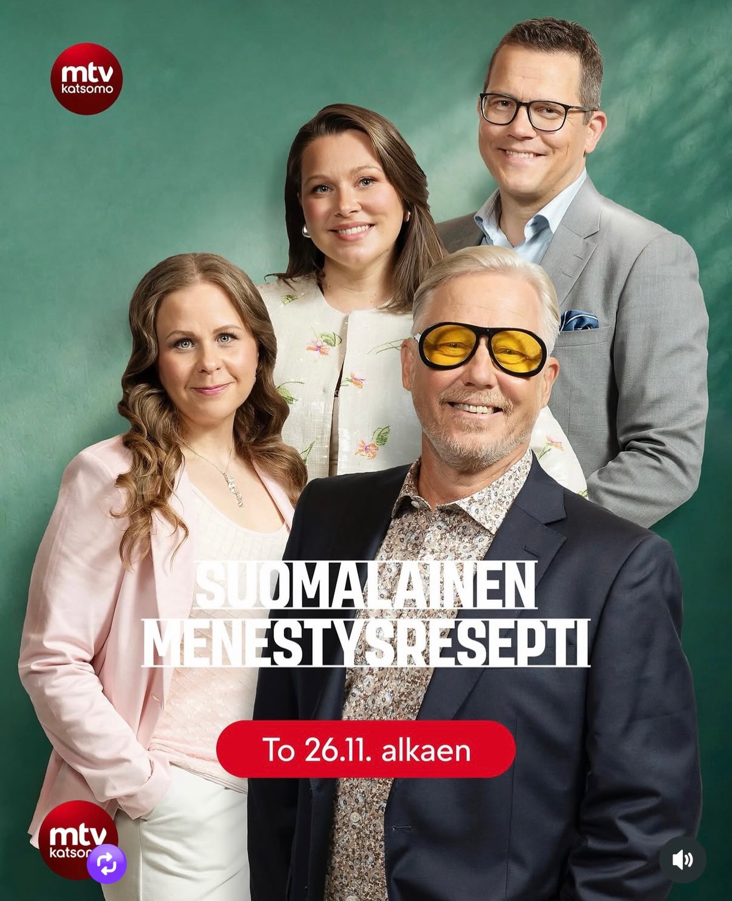 Suomalainen menestysresepti tulee jälleen, suurempana kuin koskaan! 🔥
Uusi kausi tarjoilee tunteikkaan ja rehellisen näkymän suomalaisten uusien suosikkituotteiden kehitysmatkalle, joka lopulta huipentuu konkreettisiksi tuotteiksi ruokakauppojen hyllyille 💚
Tällä kaudella tuomaristoon Jyrki Sukulan, Suvi Luoman ja Antti Oksan rinnalle nousee valovoimainen ruokavaikuttaja Kia Arpia!
Kausi tulee tarjoilemaan myös mielenkiintoisen kavalkadin vierailijoita, ja kilpailussa tullaan näkemään ennennäkemättömiä yllätyskäänteitä.
Suomalainen menestysresepti Maikkarilla ja Katsomossa to 26.11. alkaen.