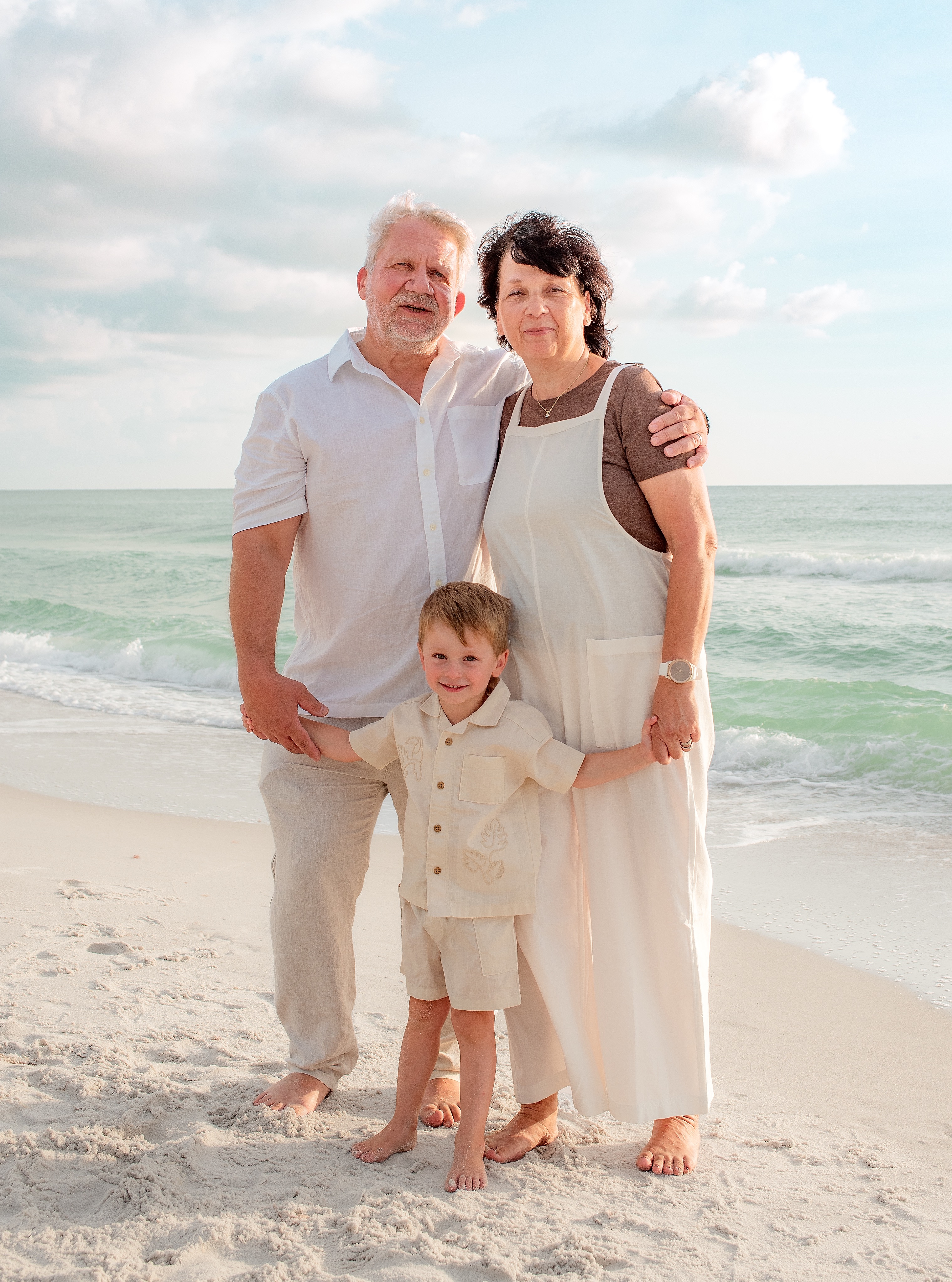 She gifted her mom a family photo session for her birthday during their trip to Florida. Boca Grande was the perfect place to capture some memories together.