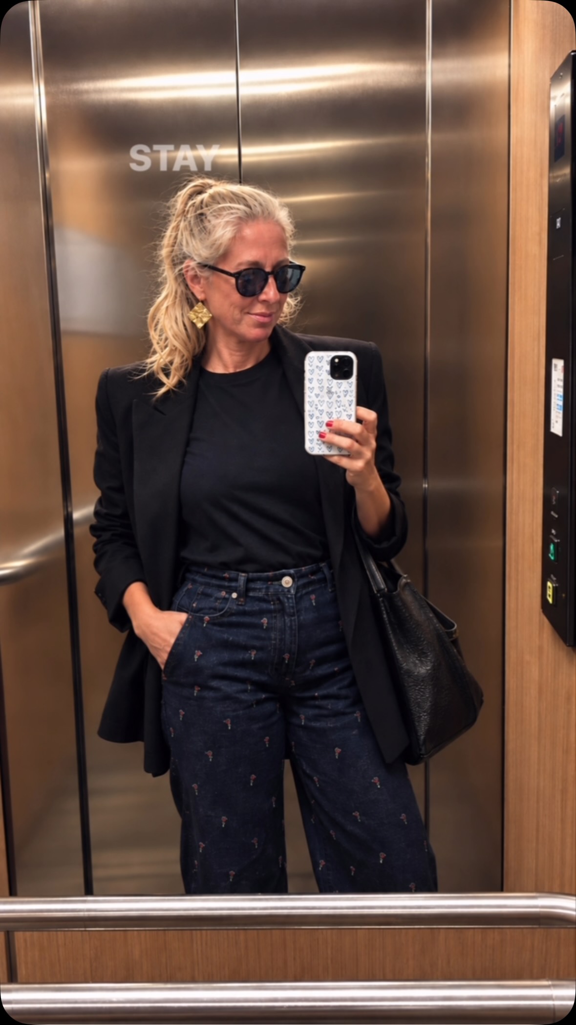 Manchmal brauchst du einen kleinen Tritt in den Popo der dich wieder dort hinstellt wo du eigentlich stehen solltest. Go Girl.
#handleyourbusiness #businesspassion