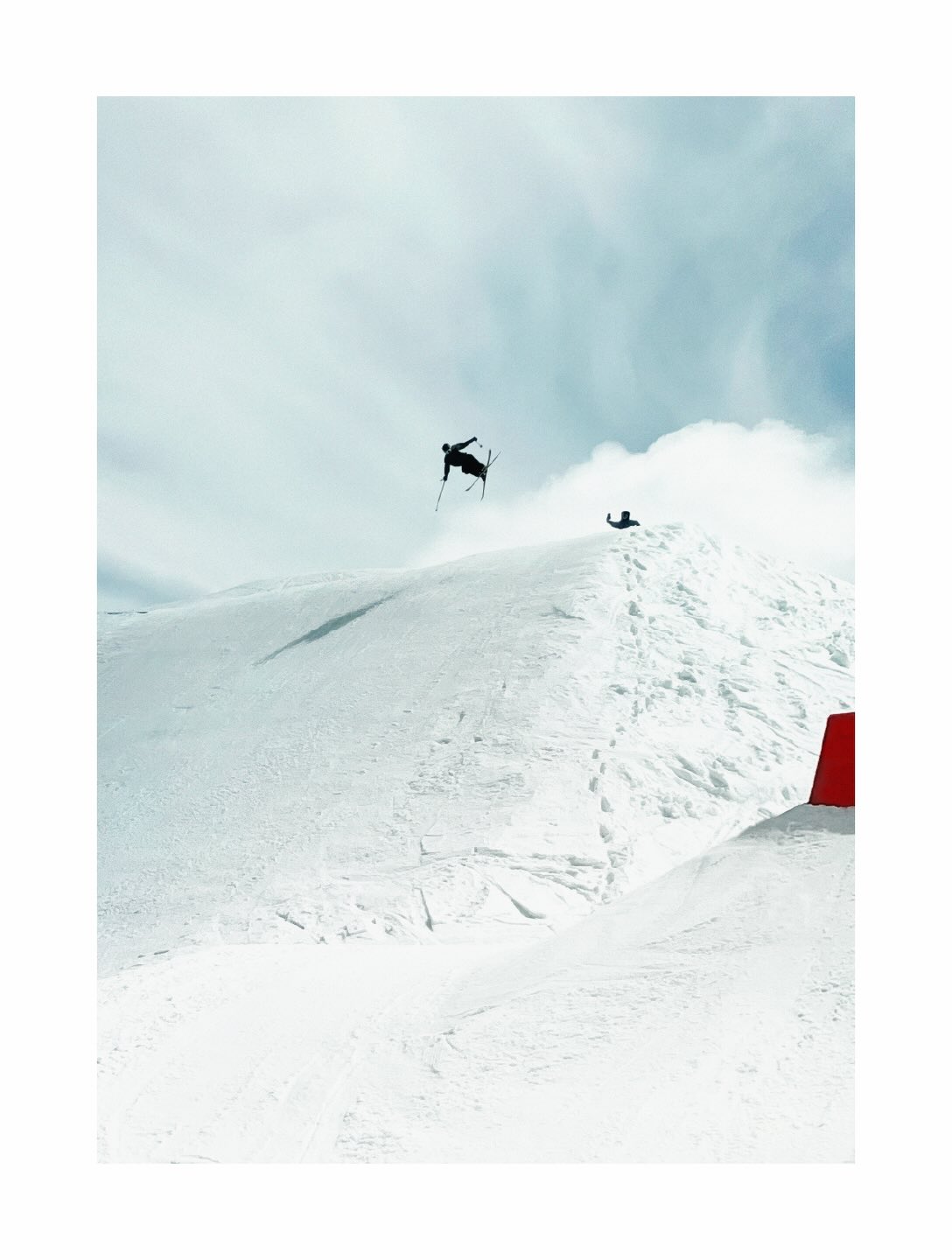Ski days in NZ that I’m beginning to bring out of my camera roll and into my feed.
This is a snapshot of one of the many special days in the mountains. HEAPS more photos and videos from the last 3 years to sort through, so I’m making a start little by little.
#skiing #skijumping #skiphotography #newzealand #southisland