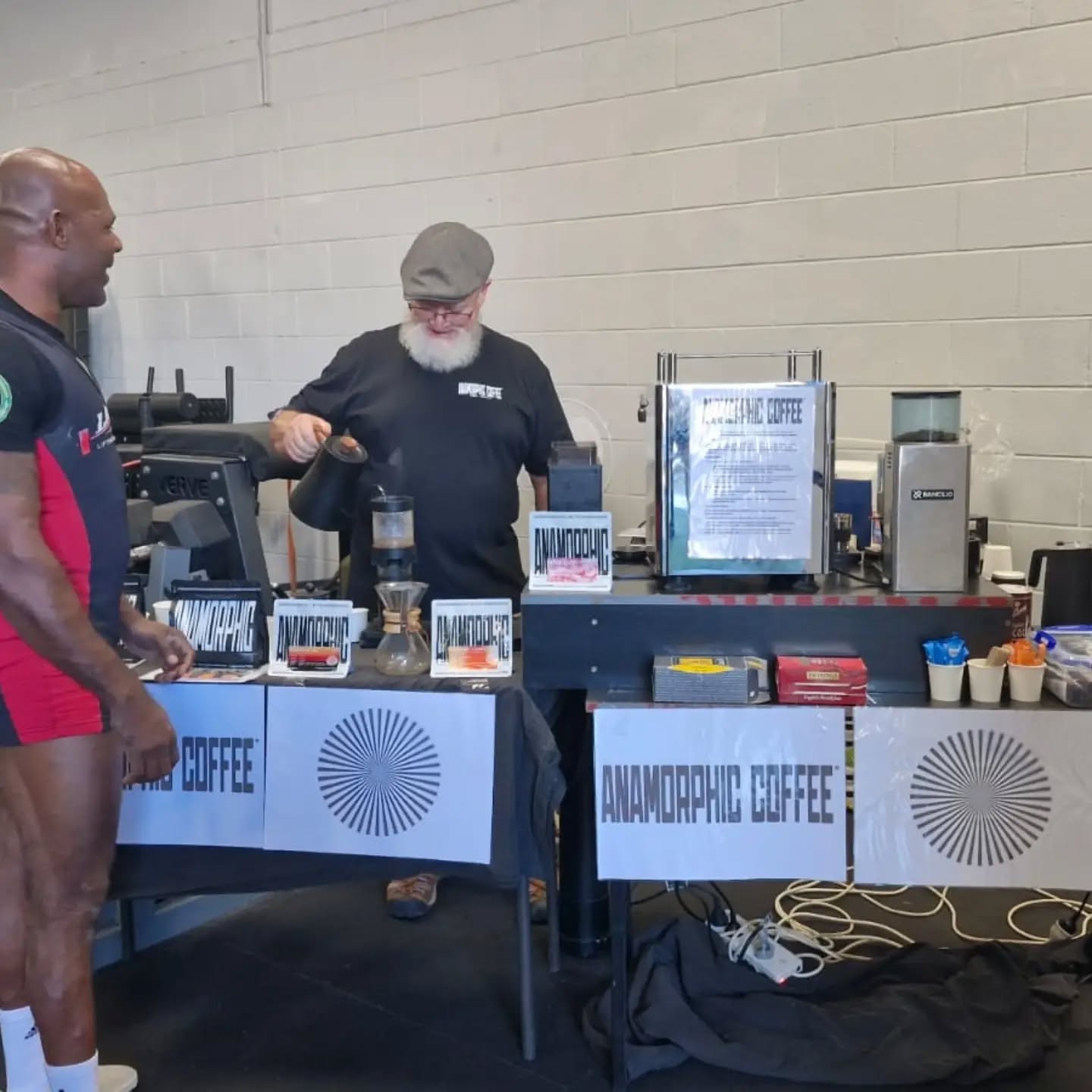 Cheers to @anamorphic.coffee for supplying us with caffeinated goodness on comp day.
Looking forward to having their coffee as cold brew at the King Kong Classic Feb comp!