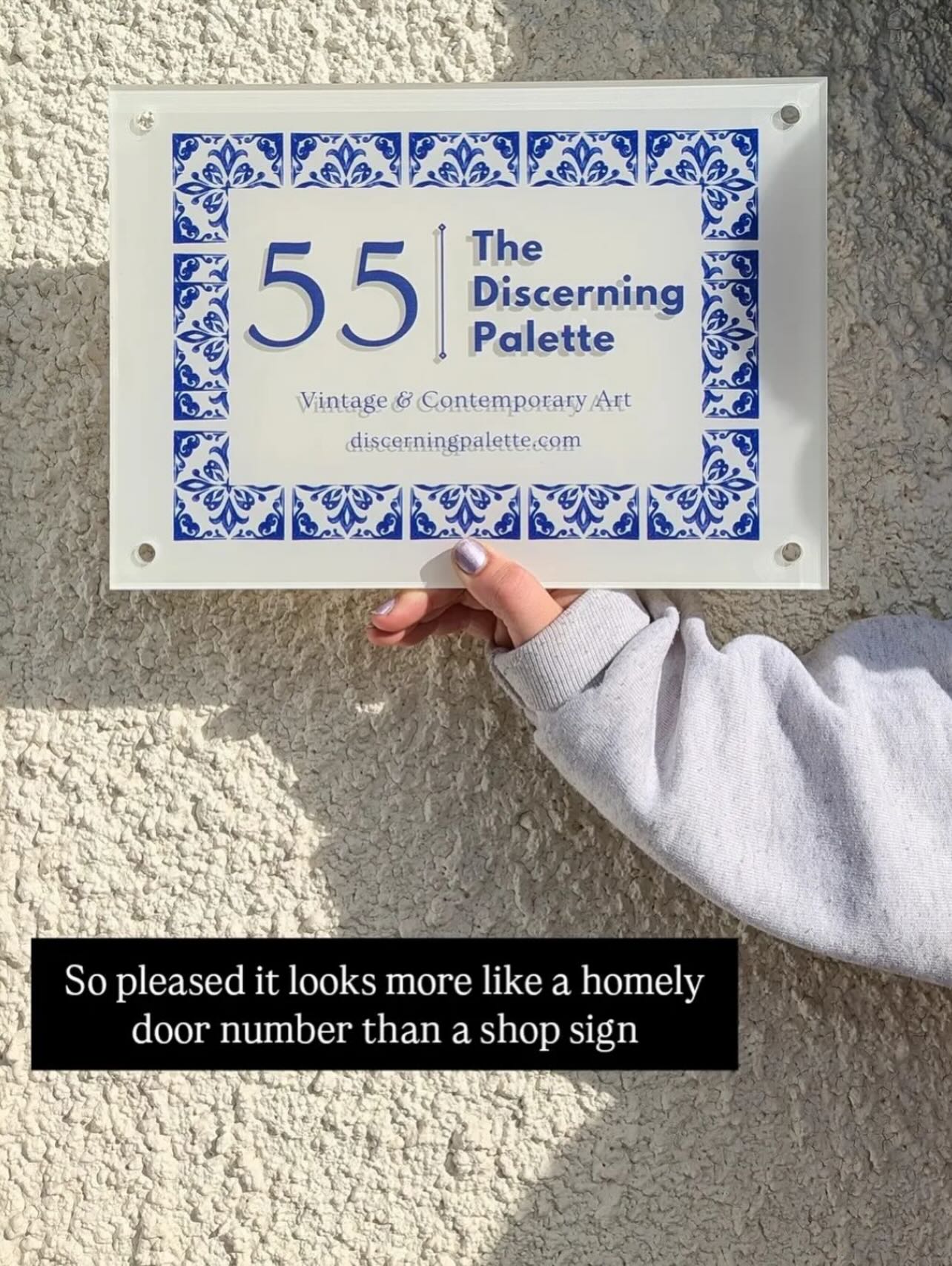 Another happy customer! A homely spin on a door number sign, double layer front and back print on our flatbed.
Check out the @discerningpalette in Thornbury!
.
.
.
.
.
#thornburysigns #bristolsigns #uvprinter #thornburylocal #doorsign