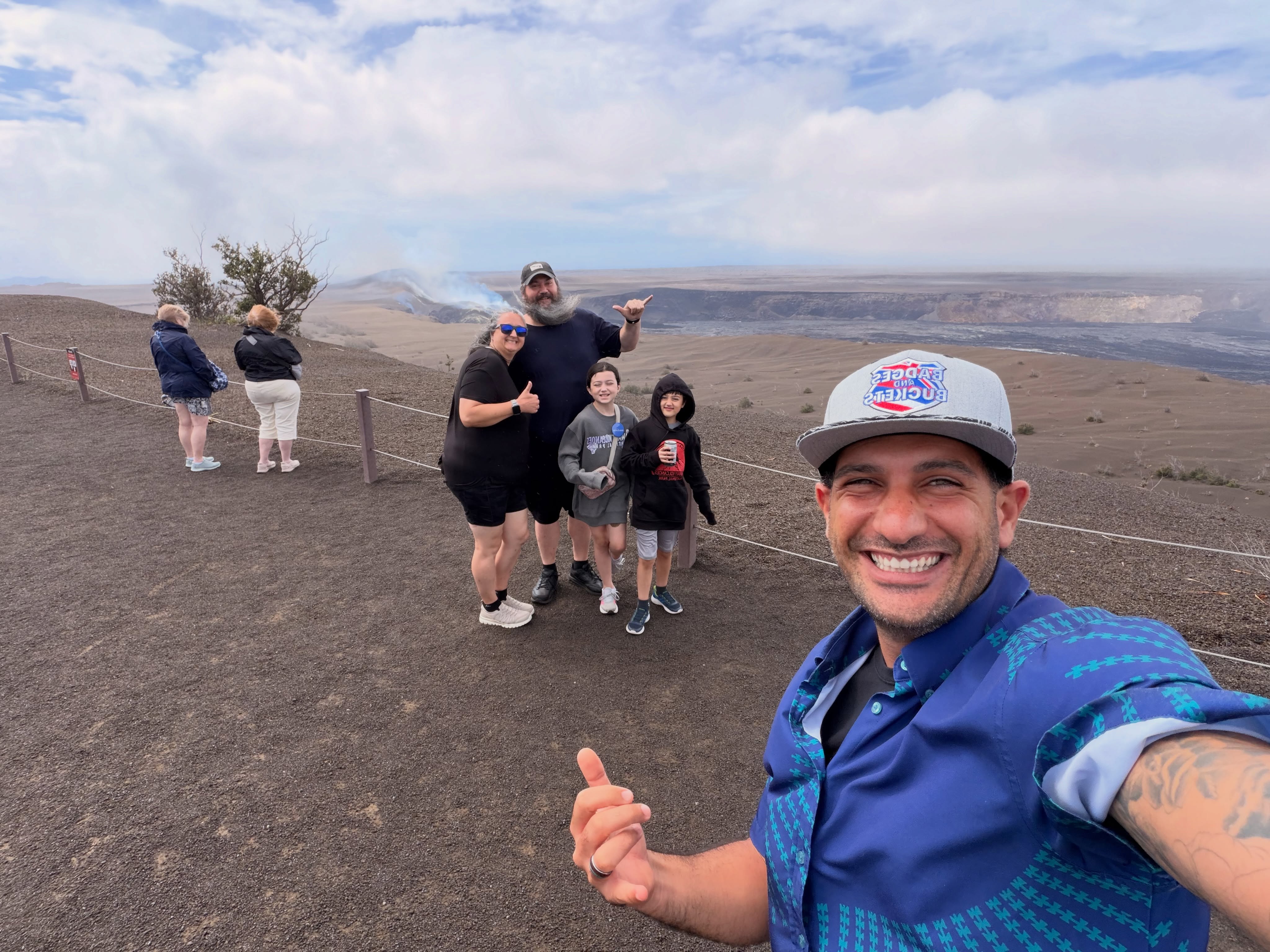 What a beautiful Saturday to remember. One for the books with this magnificent family! We saw waterfalls, ate good snacks, saw caves, relaxed at the volcano house and vibed out! Always a blessing to meet amazing people 🤙🏽🙏