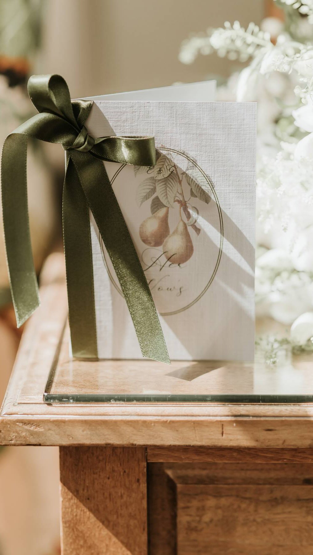 Just an experienced wedding planner helping newly engaged couples navigate wedding planning, avoid the overwhelm and actually enjoy the process 🤍
———
UK wedding planner | luxury wedding planning | wedding day coordination | wedding planning advice