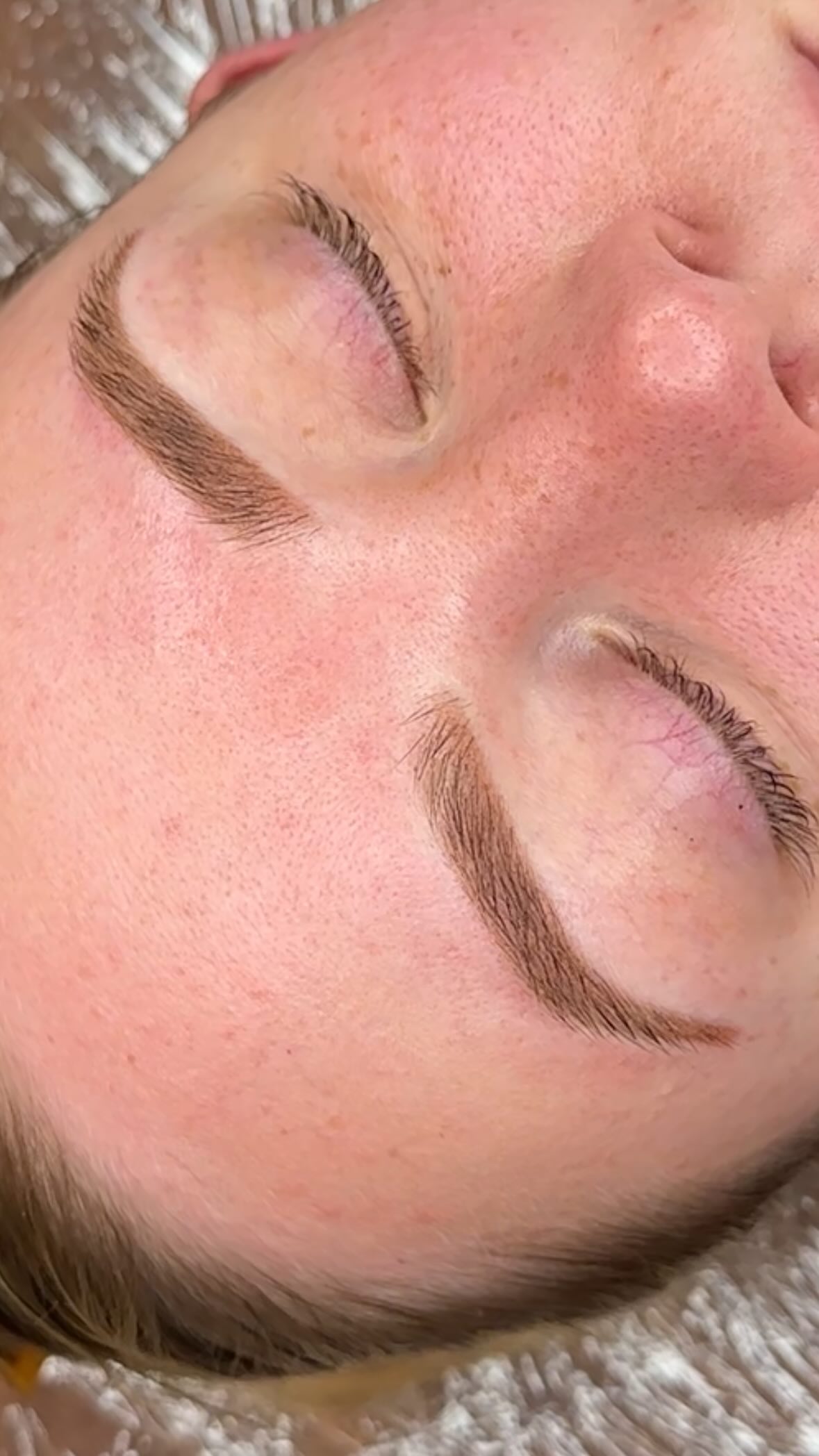 I can not wait to show you these puppy’s healed, but in the meantime here’s a soft ombre fresh off the needle for my blondes who like a little more structure 🪄
~ Soft Ombre
~ Lasts 2+ years
~ Appears around 40% darker and bolder for the first week but heals to a beautiful soft finish that gives the same look as brow pencil or powder would.
~ Artist: Sarah Lea
~ Suitable for all skin types
~ Southport, Gold Coast 📍
~ Bookings & Info:
www.sarahleabrows.com