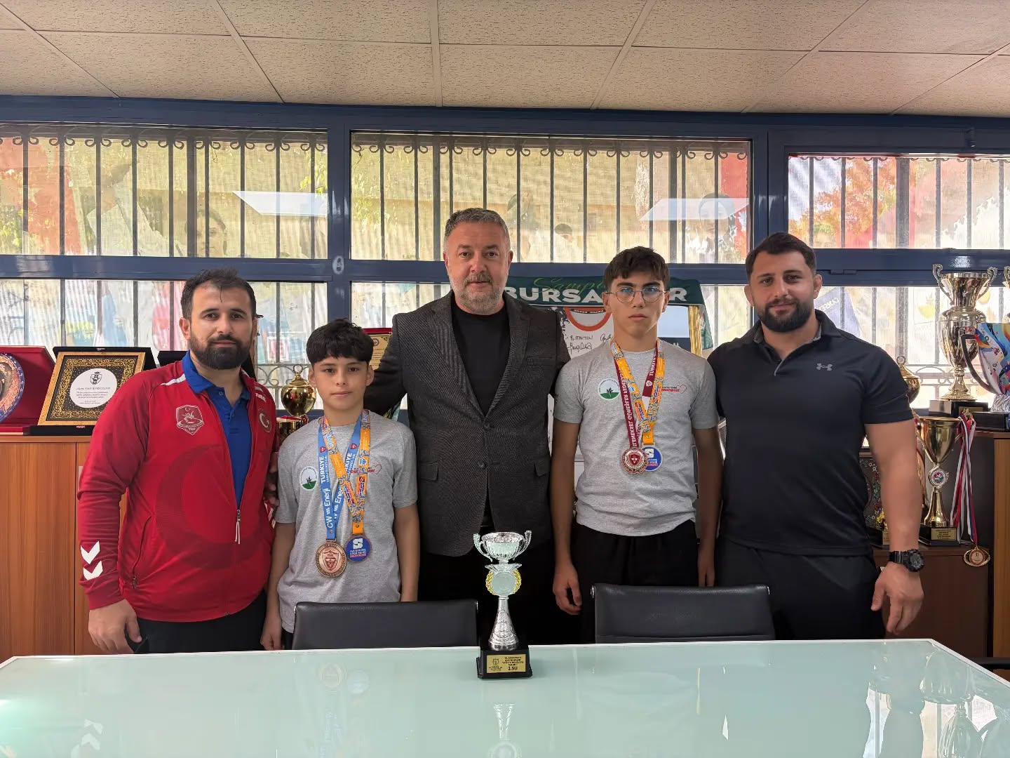 Karakucak Güreşçilerimizden Yönetim Kurulu Başkanımız Fatih Karayılan’a Ziyaret Geleneksel Karakucak Dünya Güreş Şampiyonası’nda sporcumuz Yusuf Can İ… Karakucak Güreşçilerimizden Yönetim Kurulu Başkanımız Fatih Karayılan’a Ziyaret Geleneksel Karakucak Dünya Güreş Şampiyonası’nda sporcumuz Yusuf Can İ…